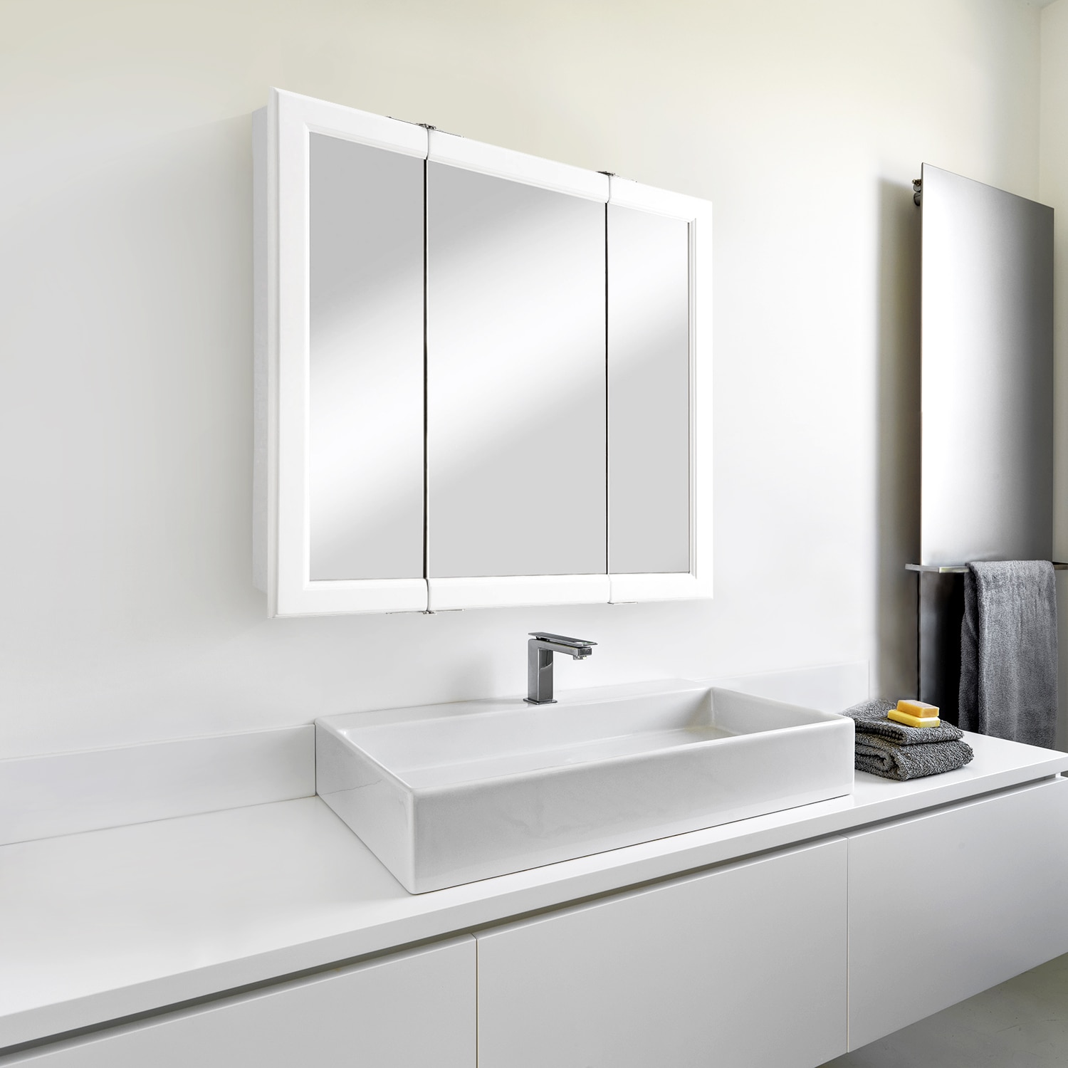 Design House 545293-WHT Bathroom-Medicine-Cabinets - View #2