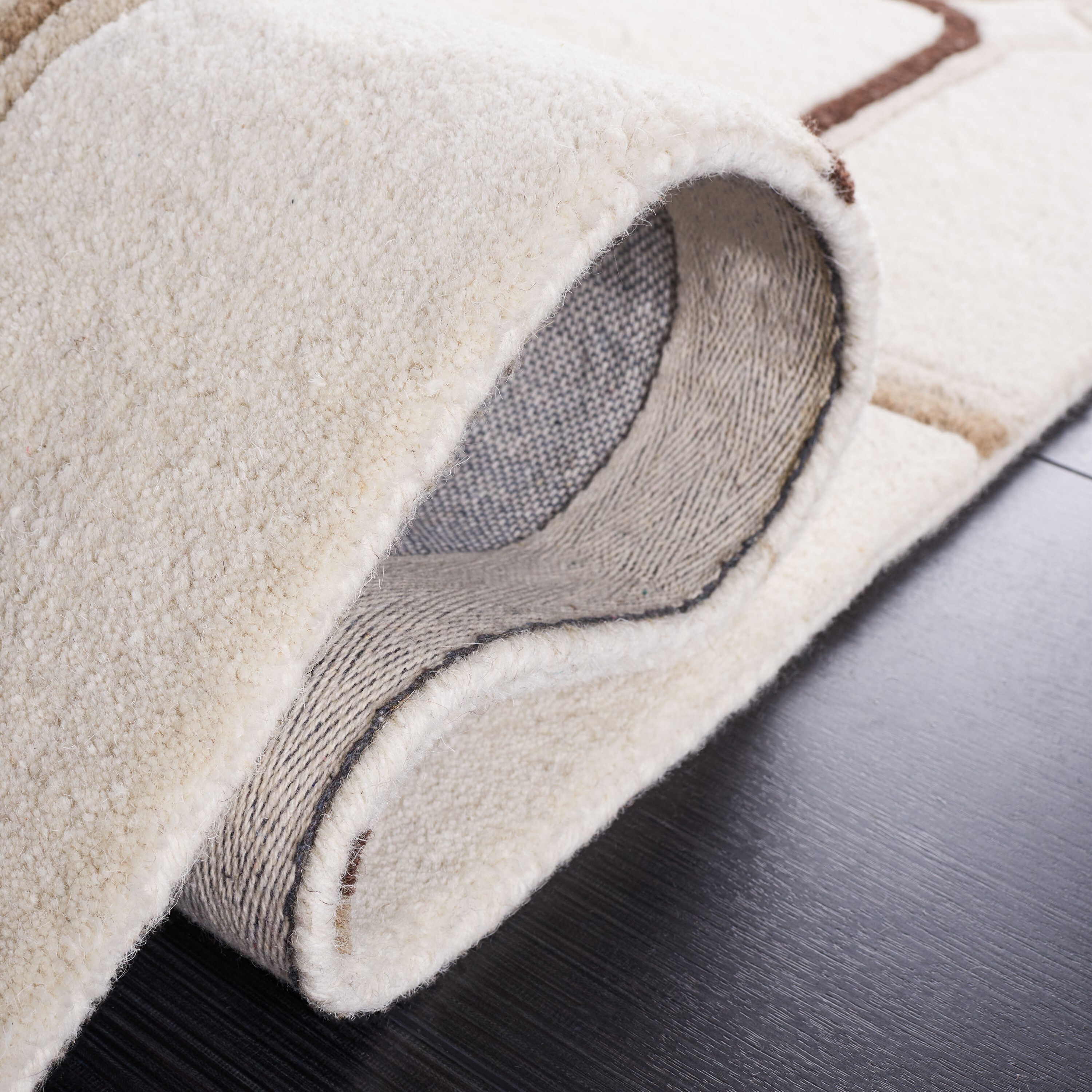 Safavieh SOH713A-4 rugs - View #5