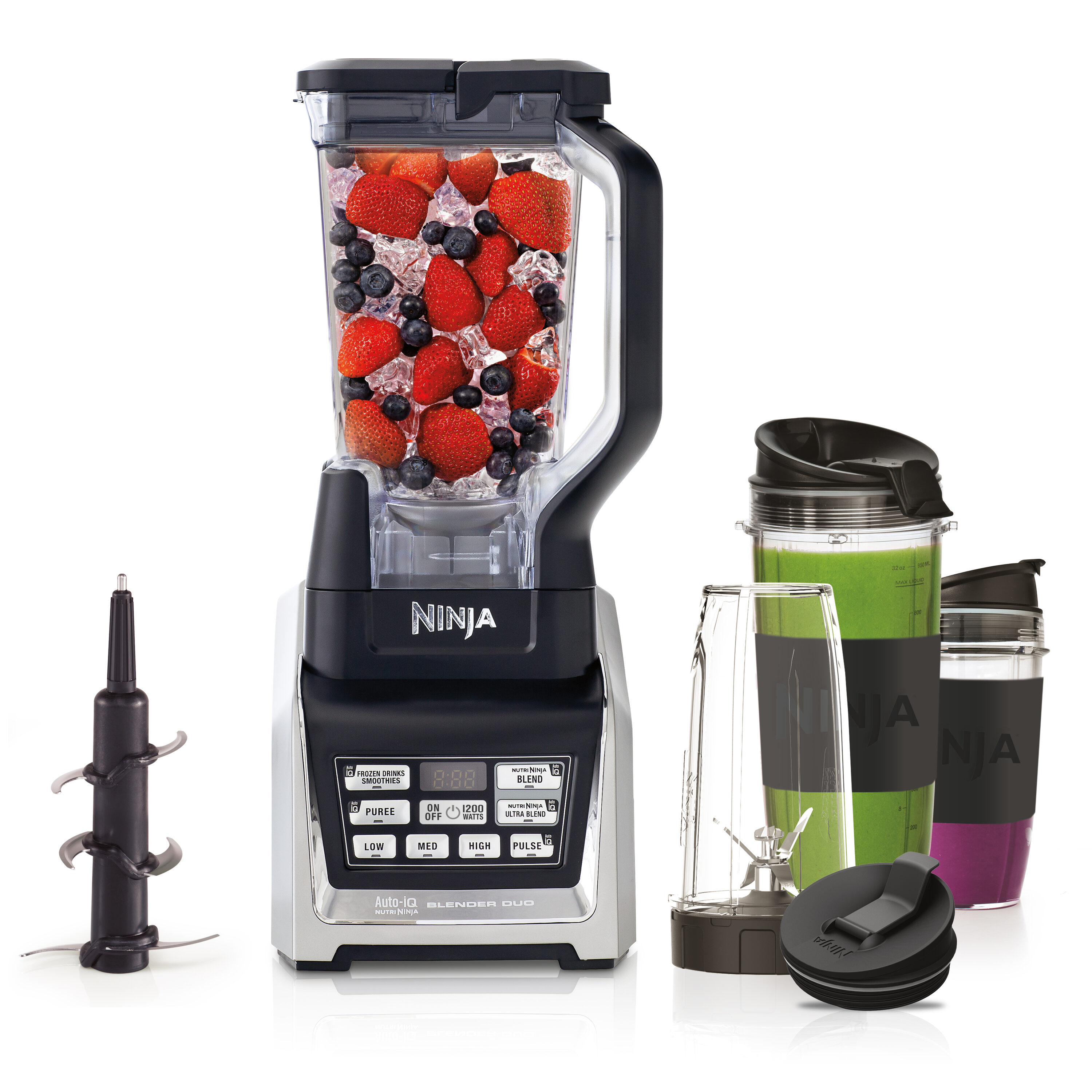 NINJA Nutri Ninja 72 oz. 3-Speed Black Professional Blender with 2 Single  Serve Cups (BL660) BL660 - The Home Depot