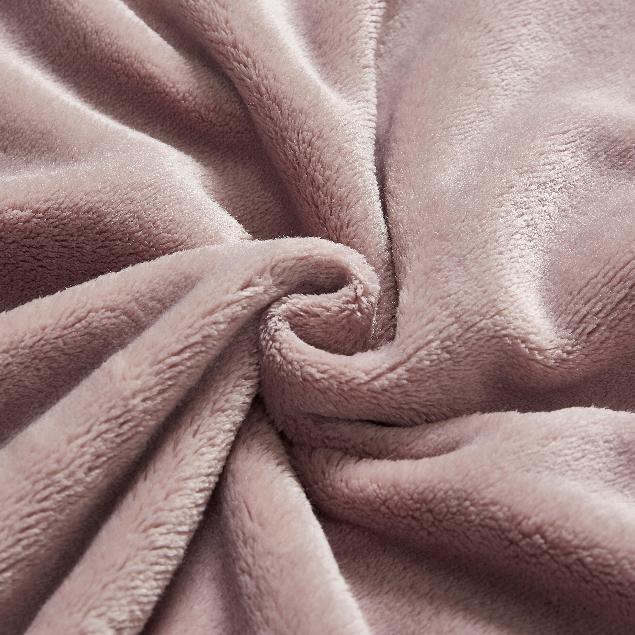 Thesis 00120 Blankets-And-Throws - View #6
