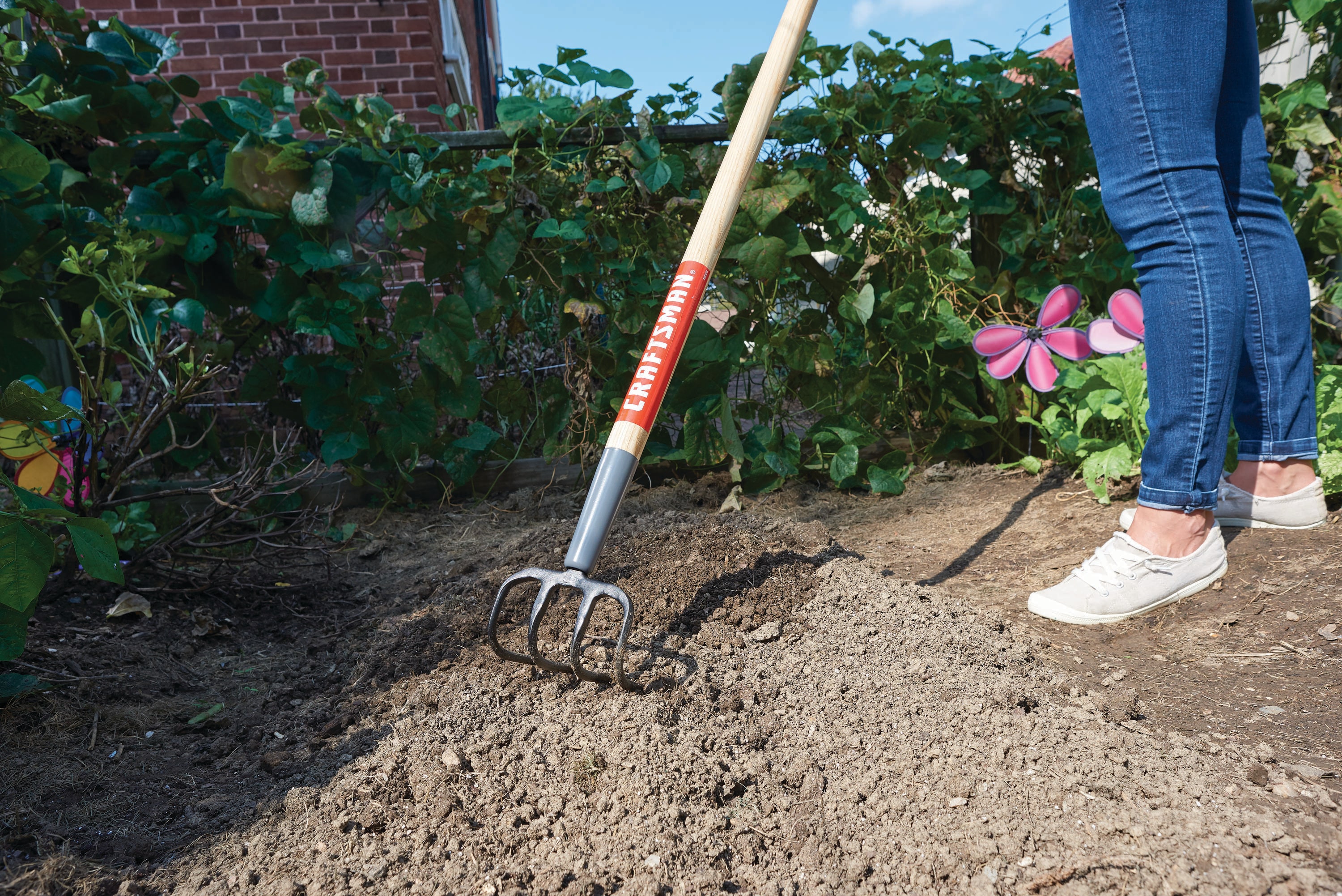 CRAFTSMAN Fixed 4-Tine Long-handle Cultivator In The Manual Cultivators ...