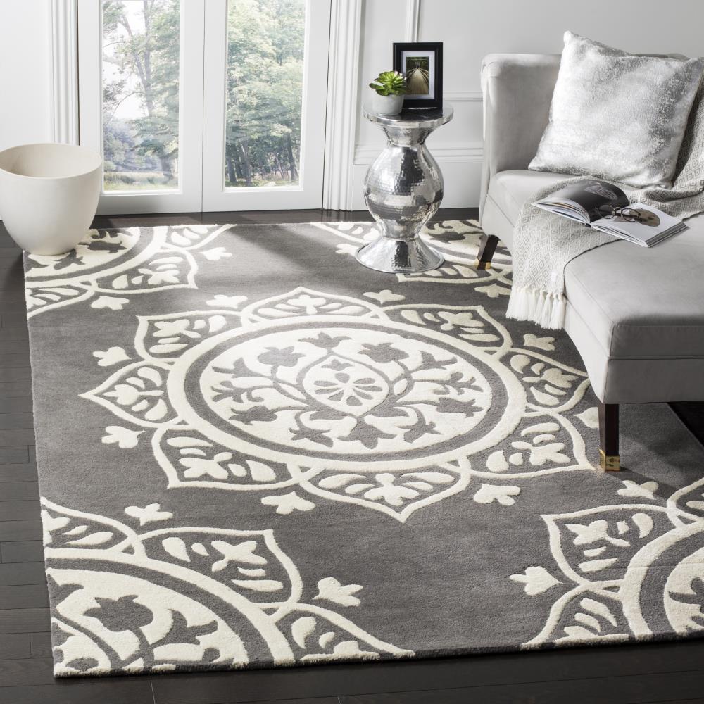 Safavieh BEL136C-5SQ rugs - View #2