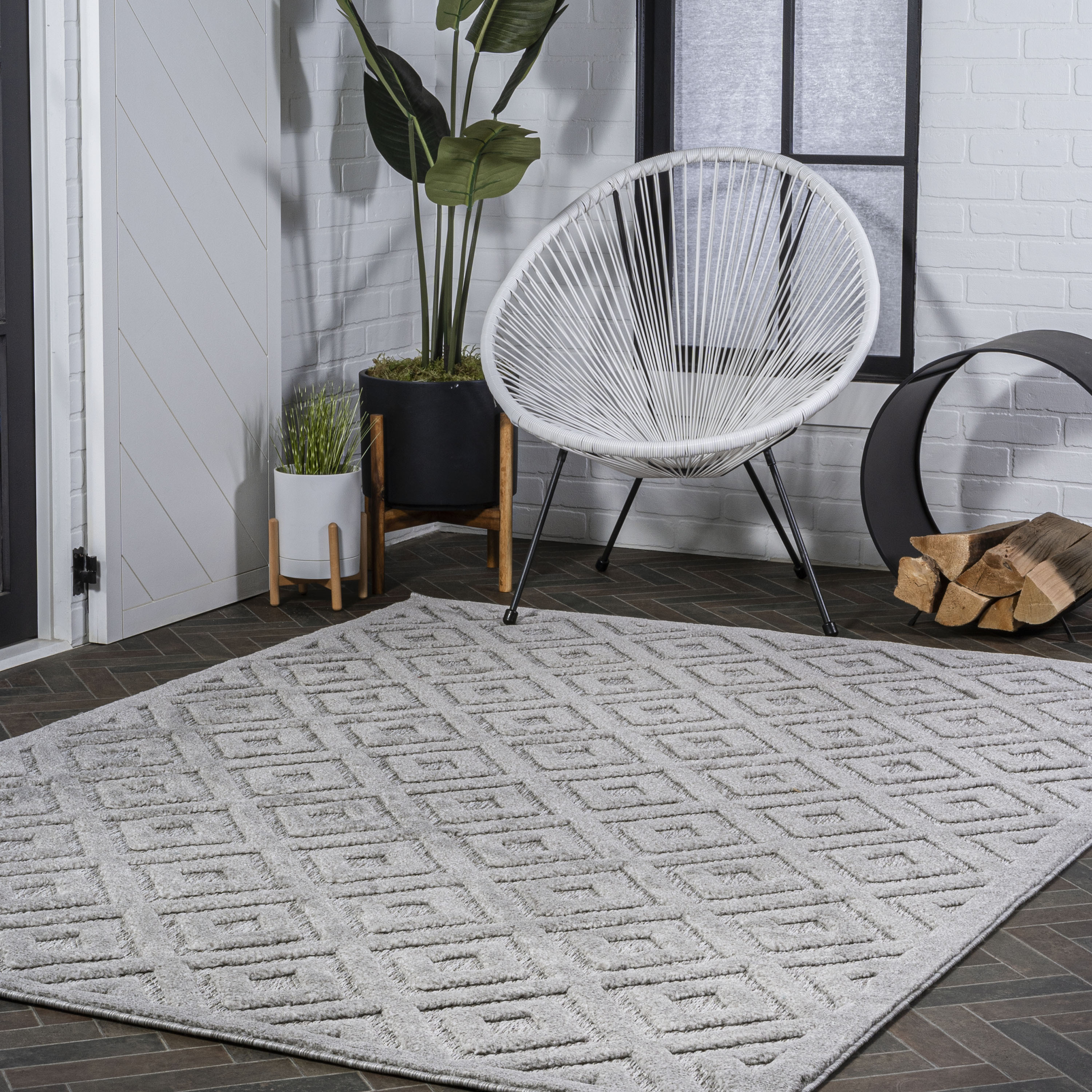 Elysian Light Gray Geometric Synthetic Indoor/Outdoor Rug