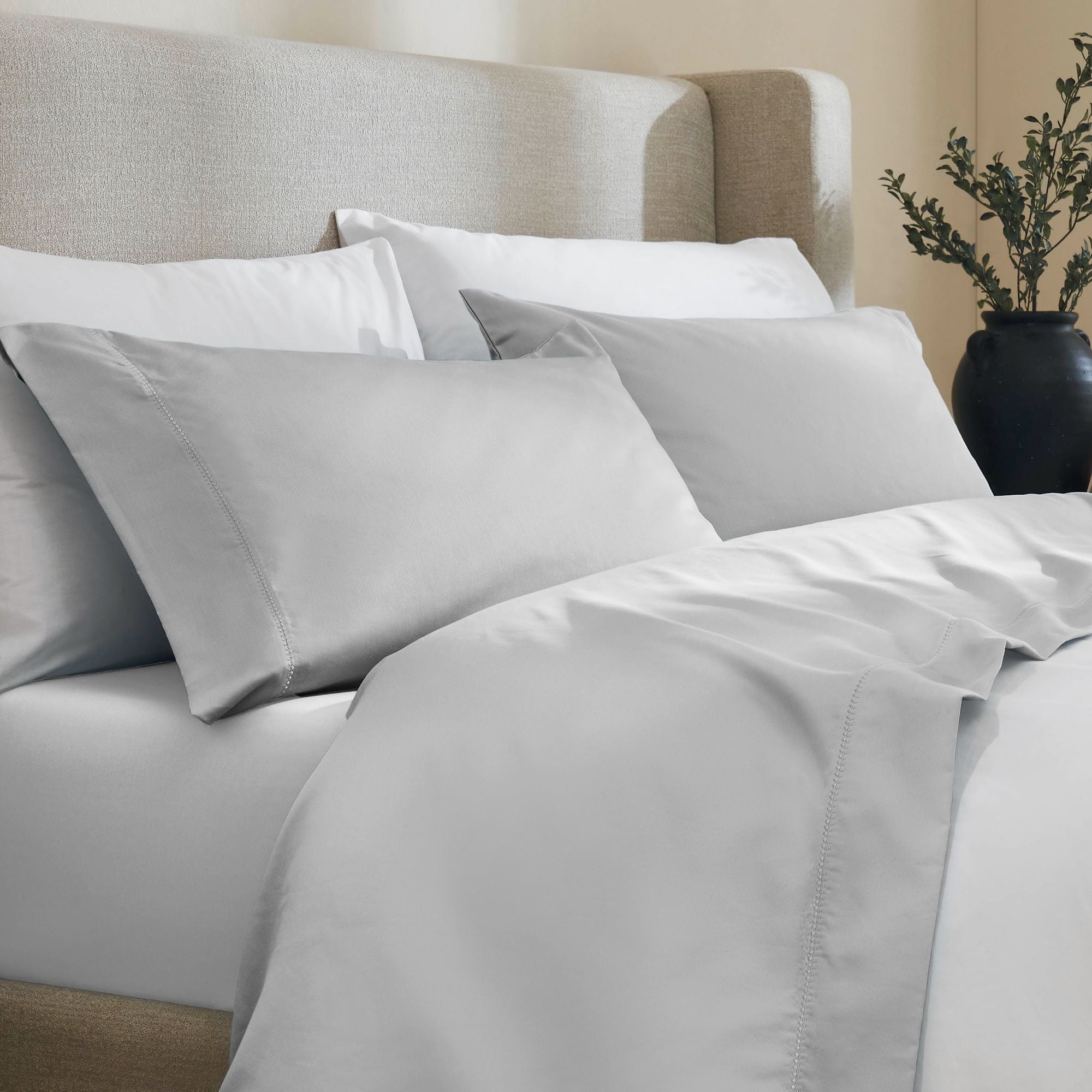 Superior 600-Thread Count Cotton Blend Bed Sheet Set