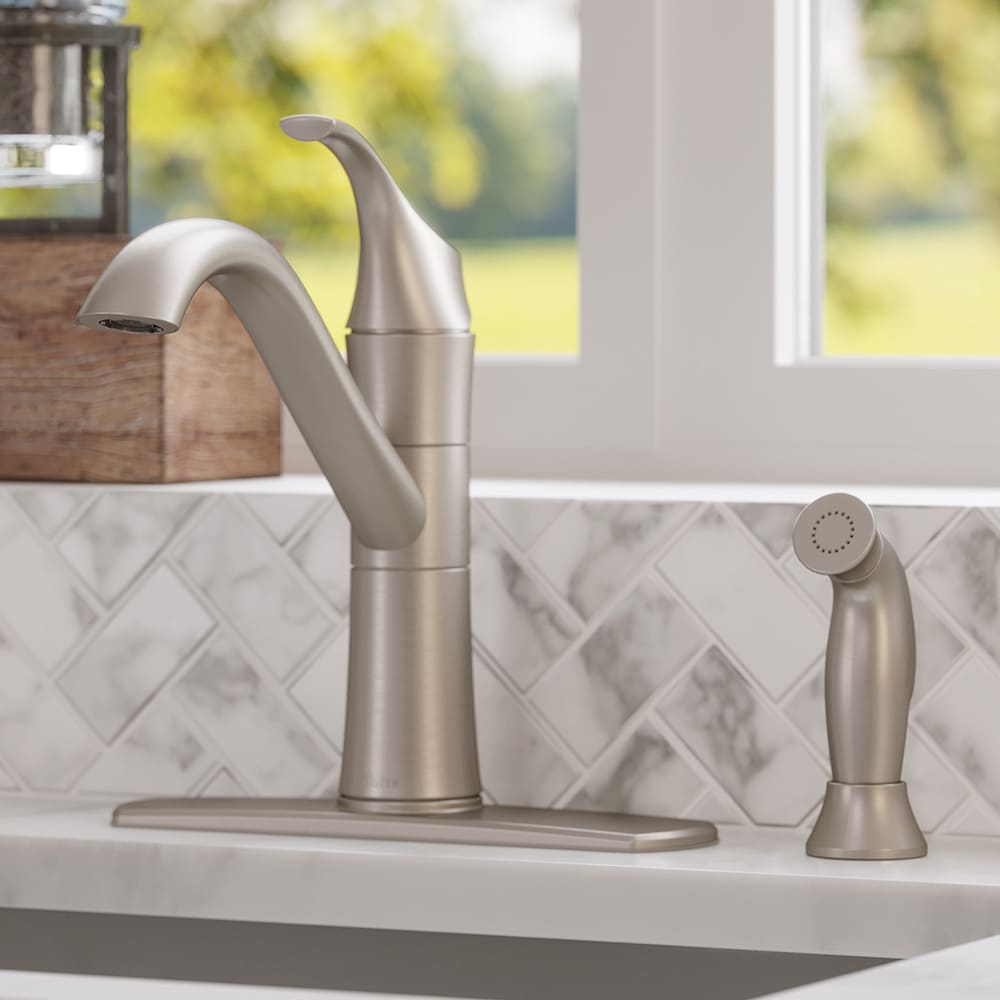Pfister F-034-4TTGS Talby Spot Defense Stainless Steel Single Handle Deck-mount Pull-out Kitchen Faucet ( Deck Plate Included ) ( Side Sprayer Included )