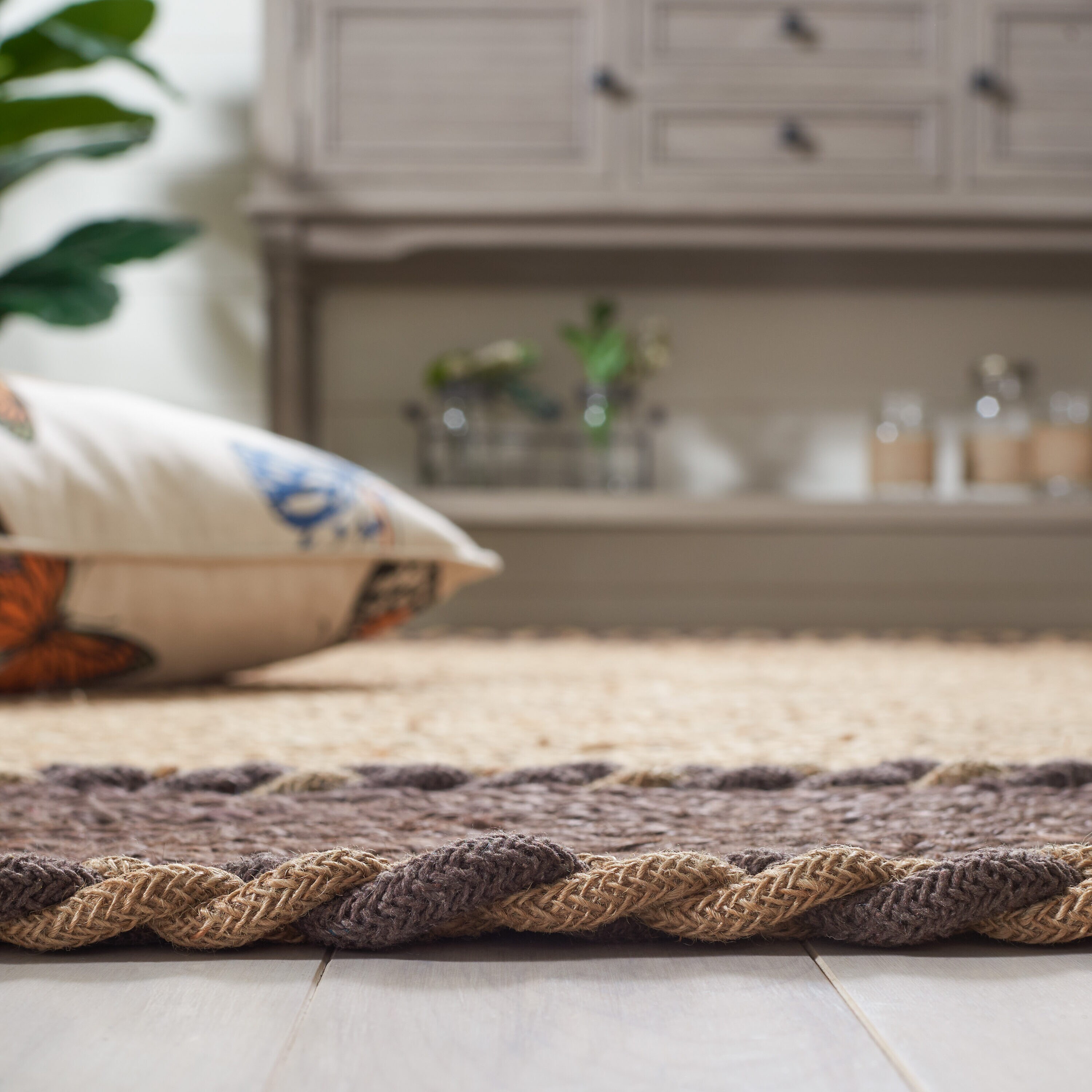 Safavieh NFB261T-6OV rugs - View #4