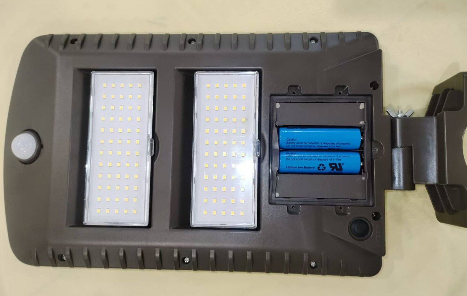 Utilitech 45285-IMR18650L22  - View #2
