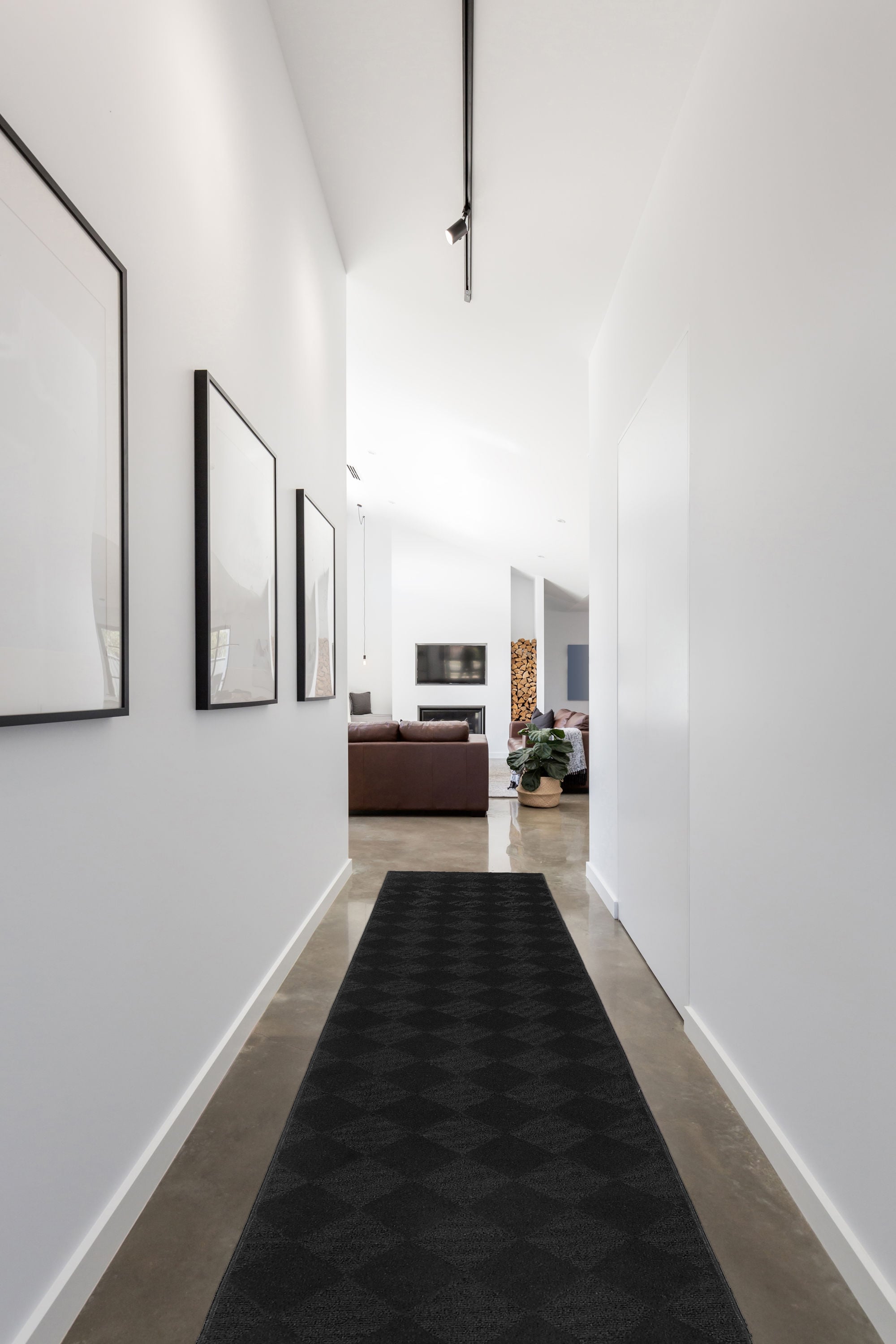 Garland Rug CL020N03609615 Diamond 3 x 8 (ft) Tufted Polypropylene Black Rectangular Indoor Geometric Lodge Runner rug