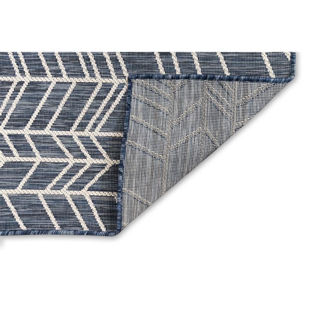 Navy Chevron Geometric Indoor/Outdoor Easy-Care Rug 3'3" x 4'11"