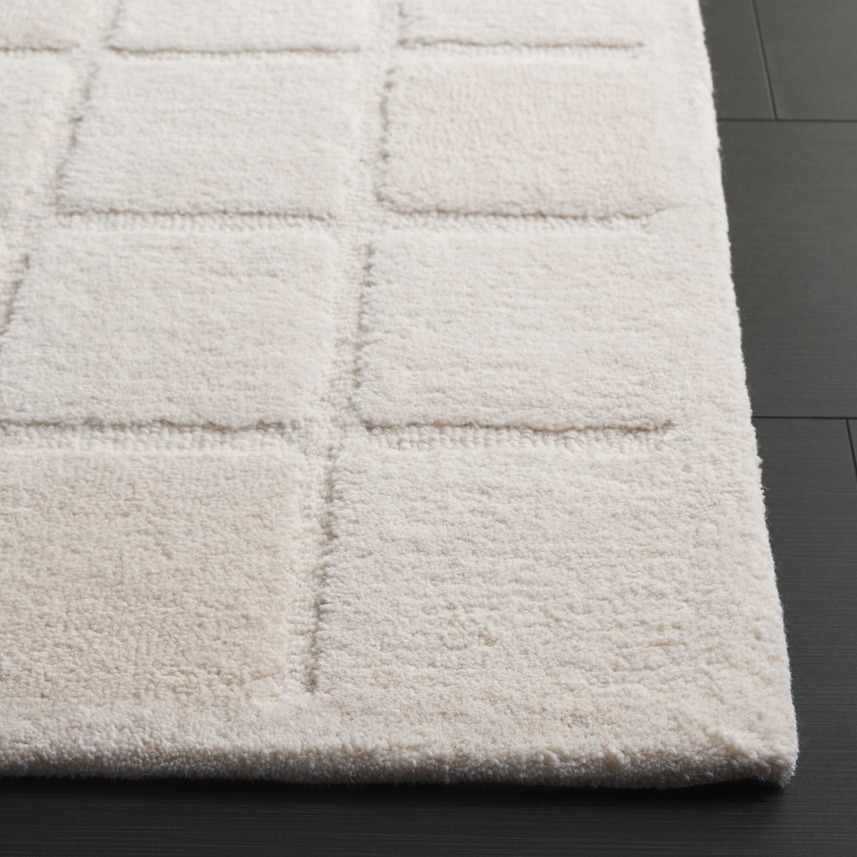 Safavieh MKN410A-5 rugs - View #3