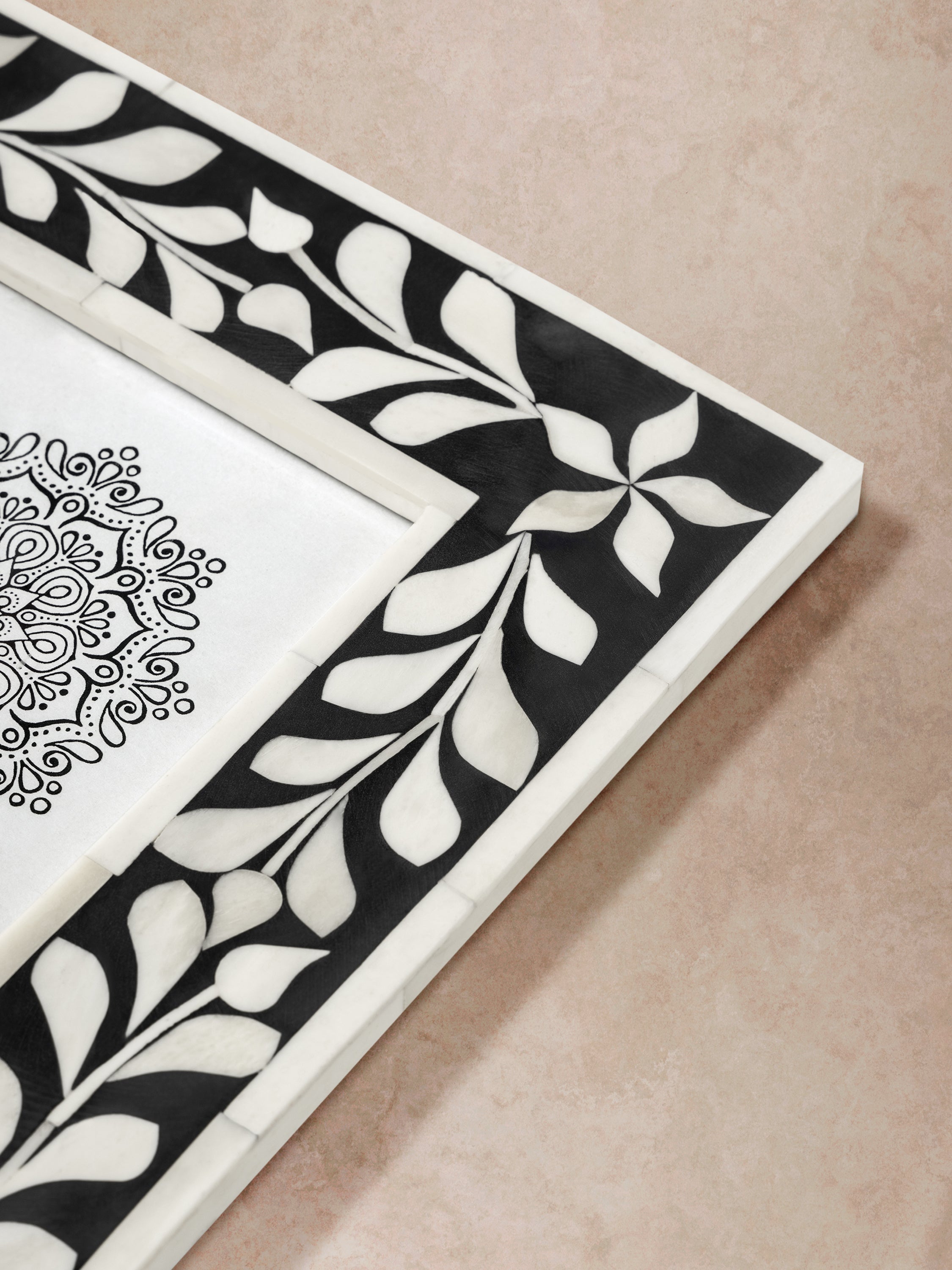 GAURI KOHLI GK61073 Picture-Frames - View #3