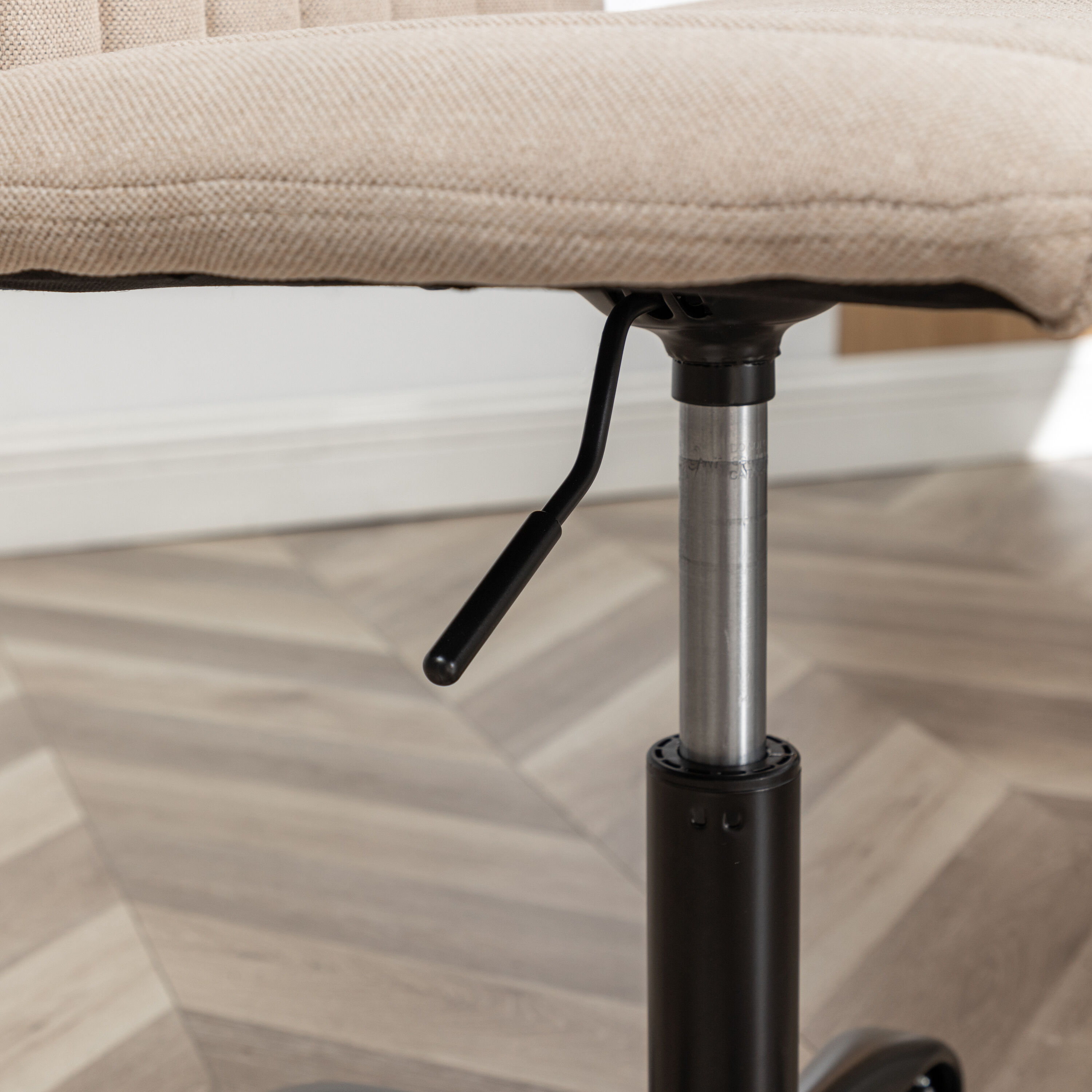 Roundhill Furniture OF1016BG Office-Chairs - View #7