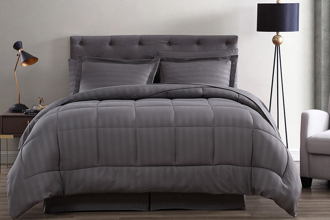 Queen Size NEW 8-Piece Bedding Set Microfiber Bed in a Bag Bedroom Accessories 