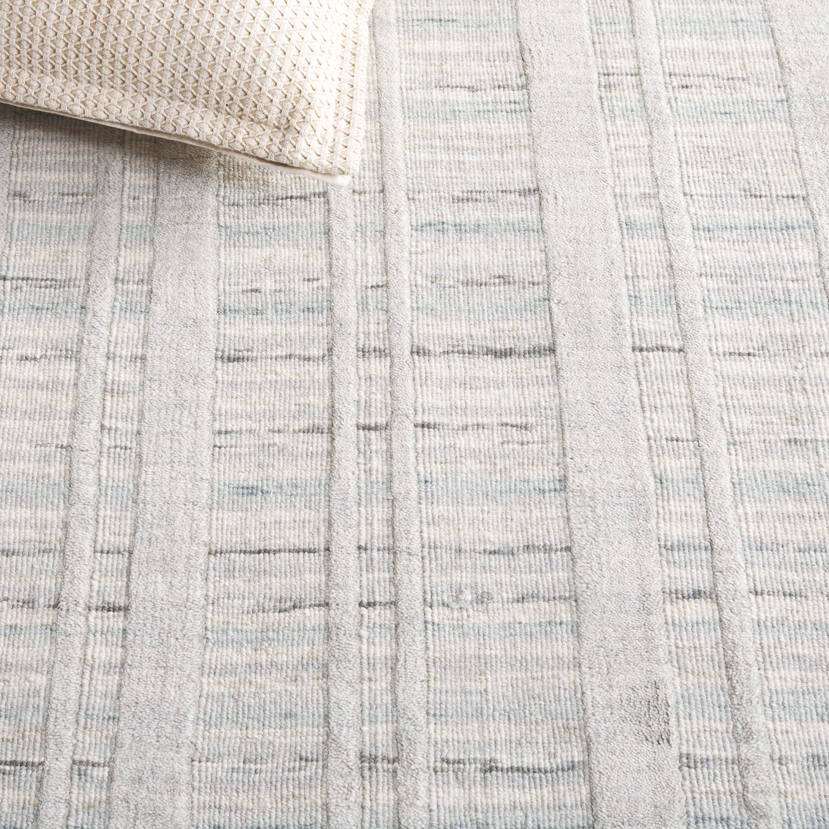 Safavieh FTV651L-28 rugs - View #4