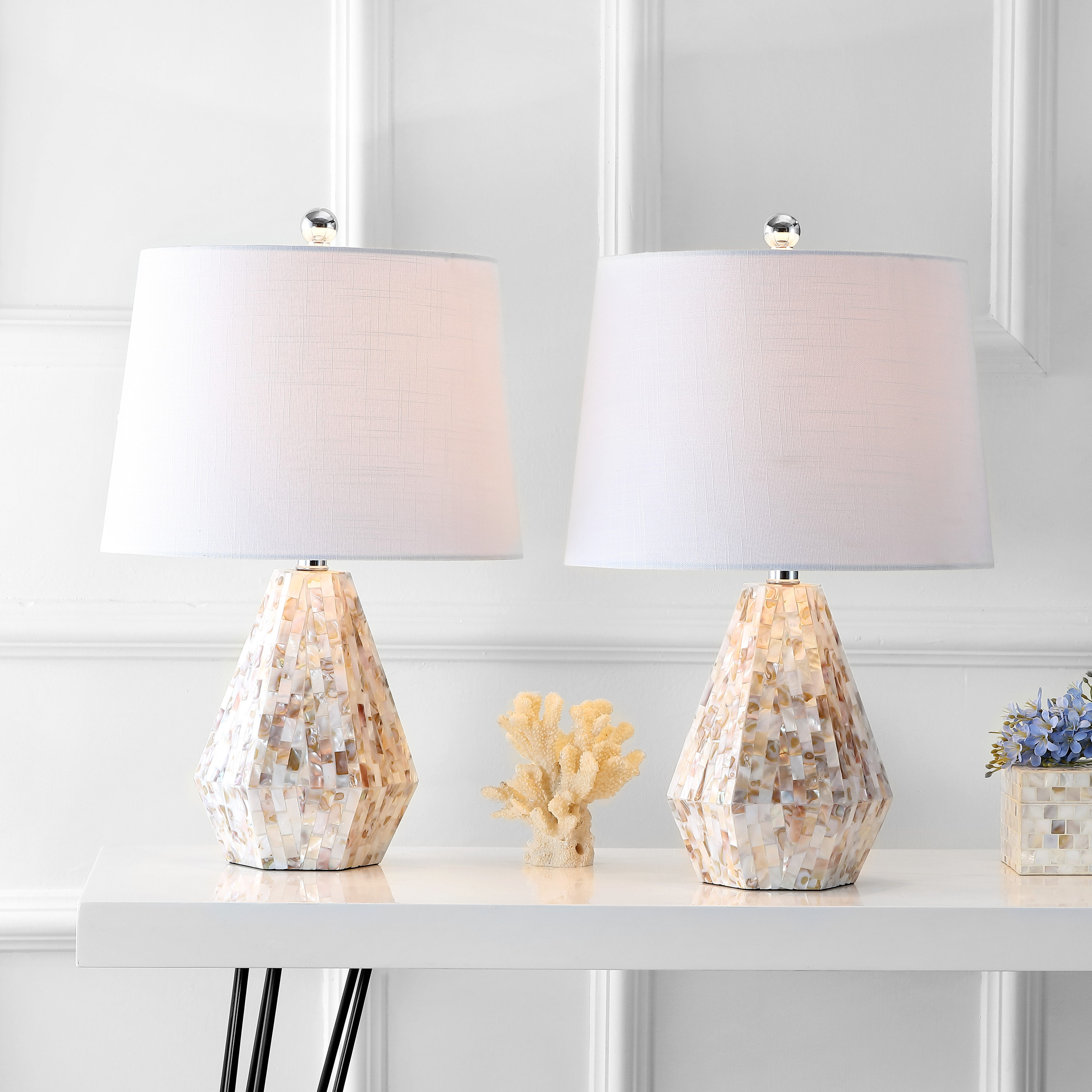 JONATHAN  Y JYL4004A-SET2 Isabella Seashell Coastal Transitional 21-in Chrome LED Incandescent Rotary socket Table Lamp with Linen Shade 2 -Set