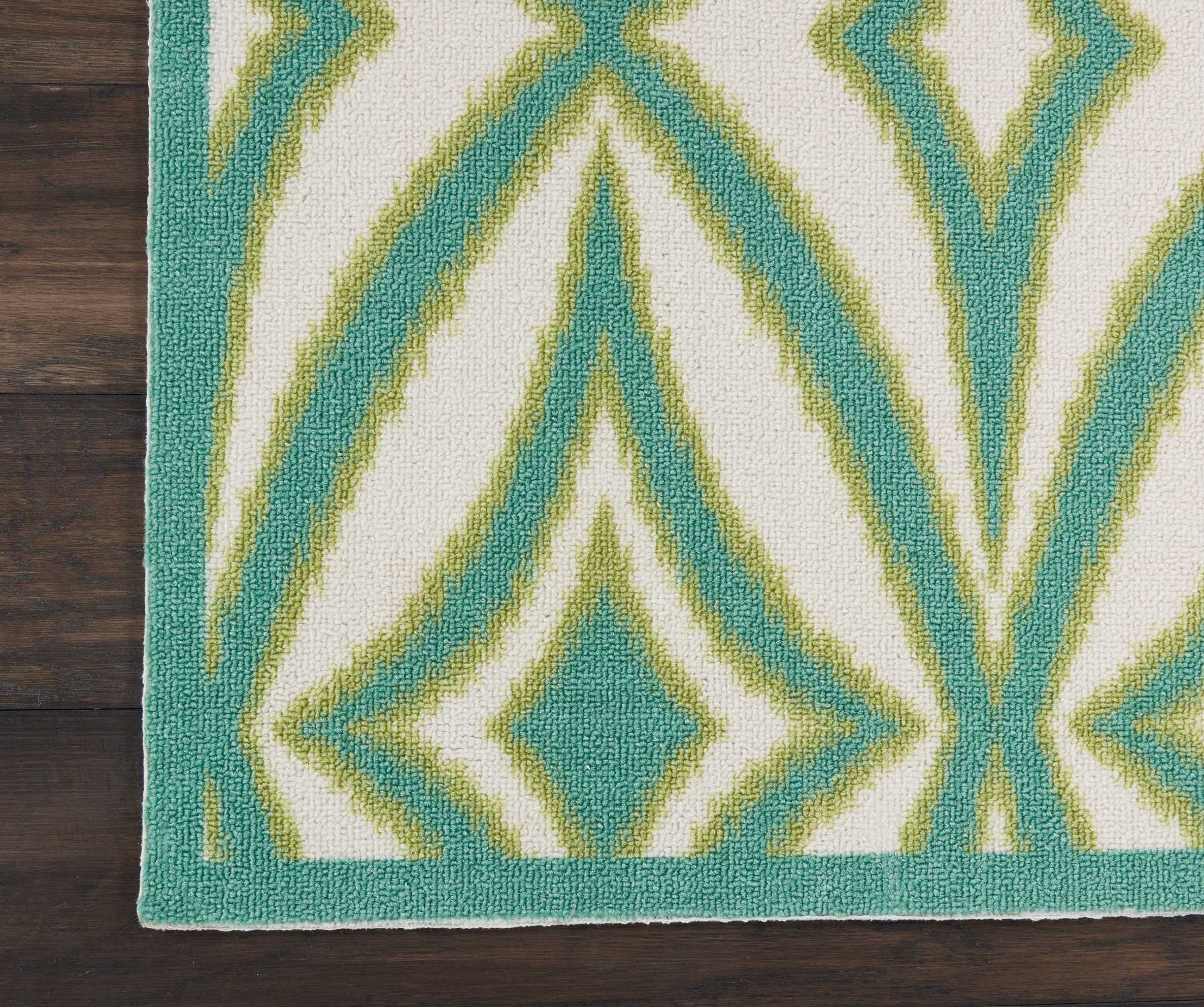 Carnival Geometric 27'' Easy-Care Silk & Synthetic Area Rug