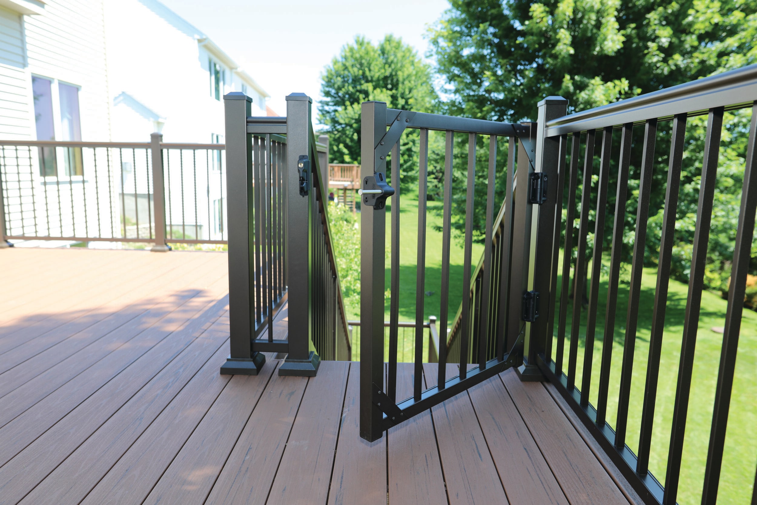 TimberTech AZTGATEW Deck-Railing-Gates - View #4