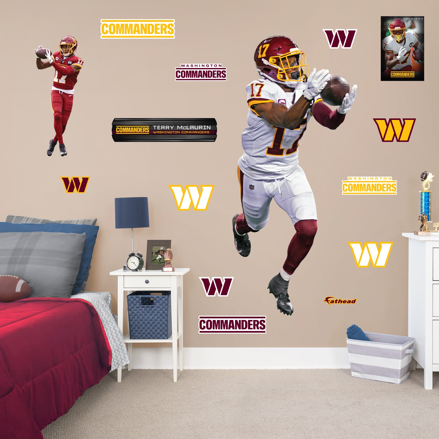 Fathead 1900-02731-001 32-Inches W x 50-Inches H Self-adhesive Multiple colors/finishes Sports Wall Decal