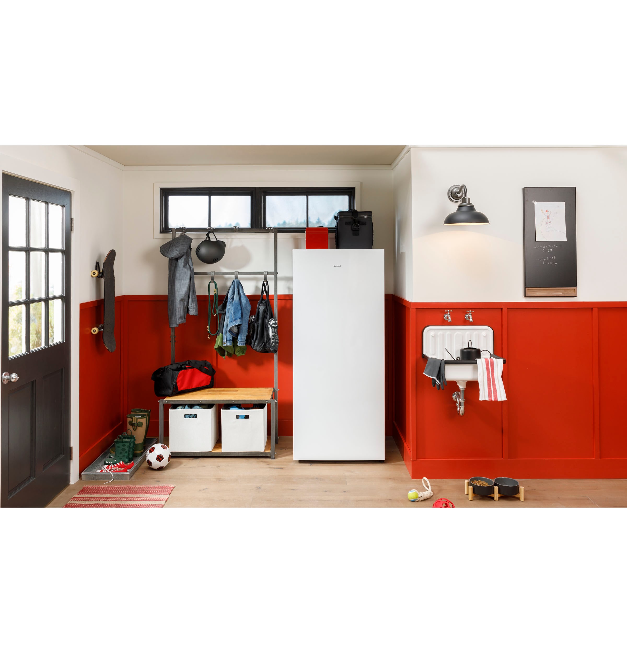 Hotpoint HUF13LTRWW m050205 - View #9