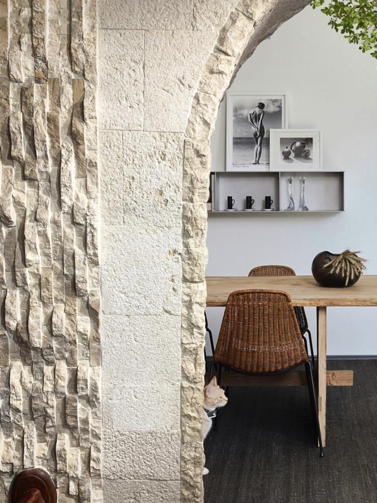 Natural Stone Veneer L43-SMP-BI-ML Stone-Veneer - View #2