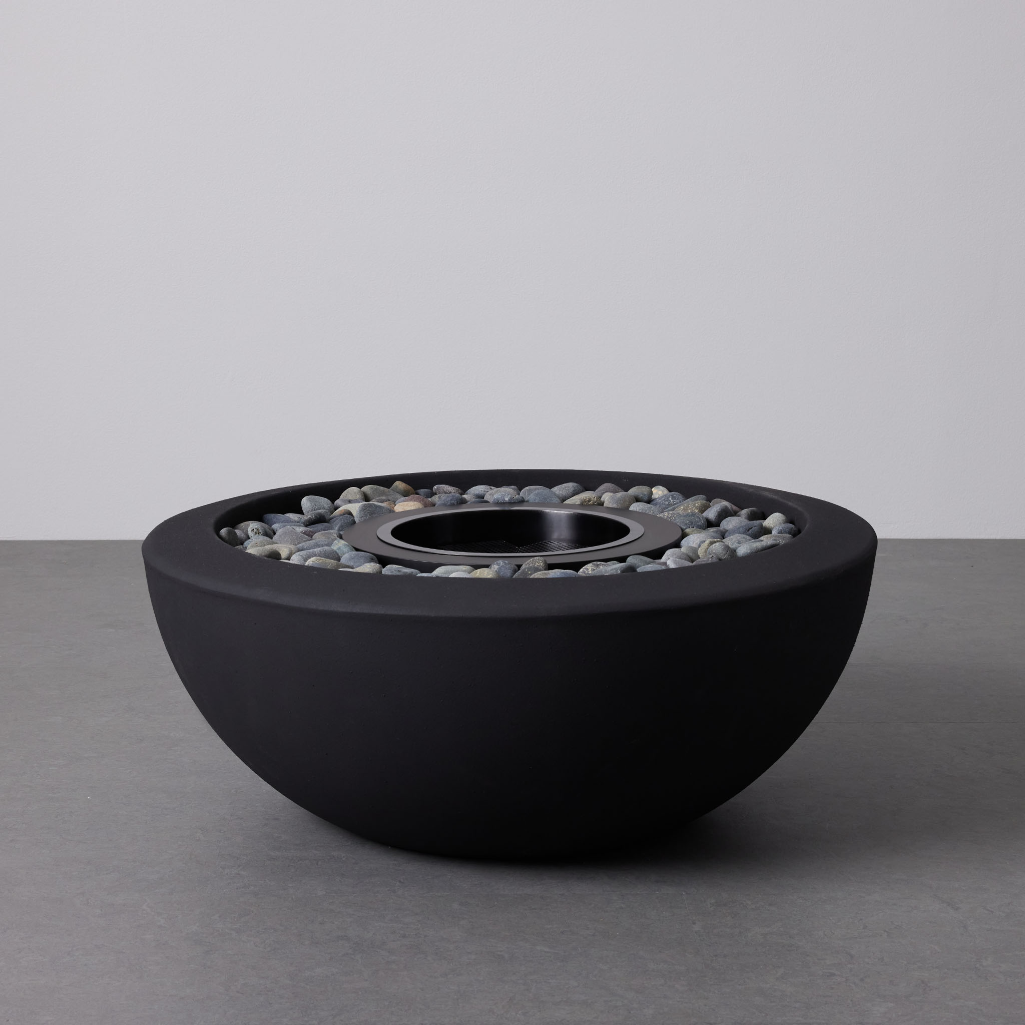 Ash and Graphite Concrete Bioethanol Fire Pit Table