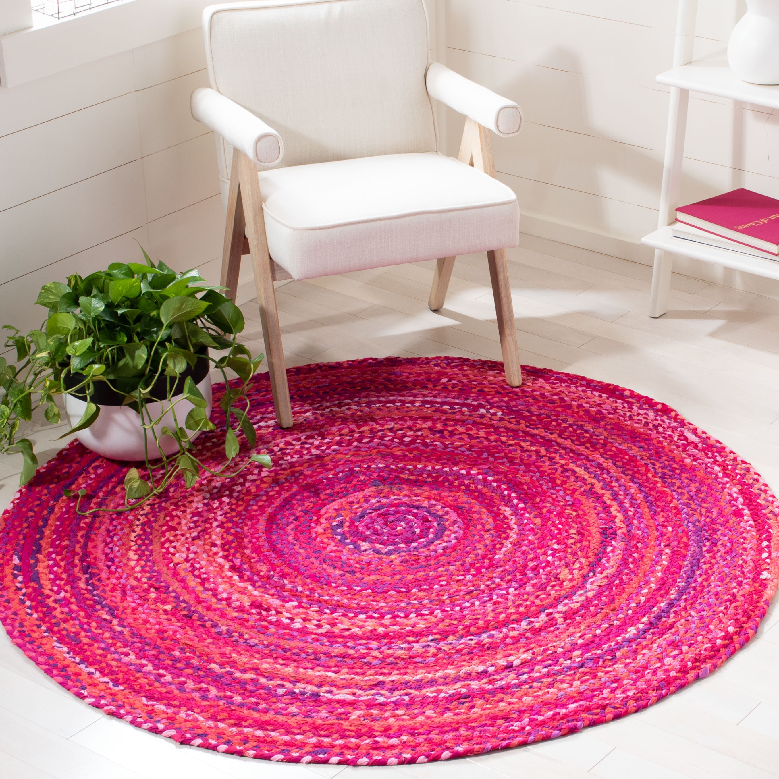 Safavieh BRD452U-5R Braided Lilie 5 x 5 (ft) Cotton Pink/Fuchsia Round Indoor Abstract Coastal Area rug