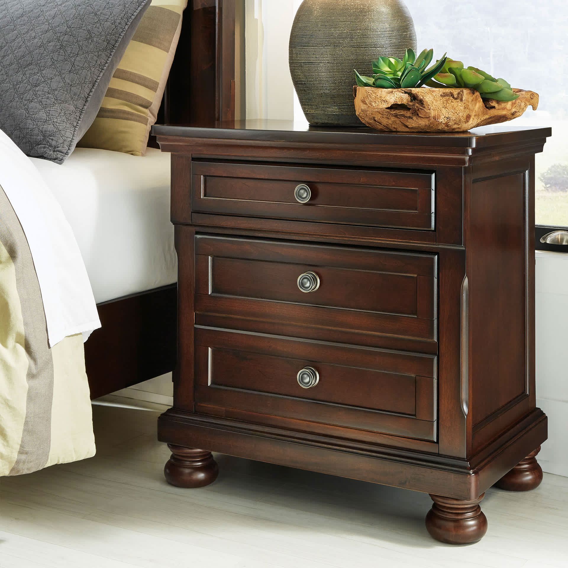 Signature Design by Ashley B697-92 nightstands - View #2