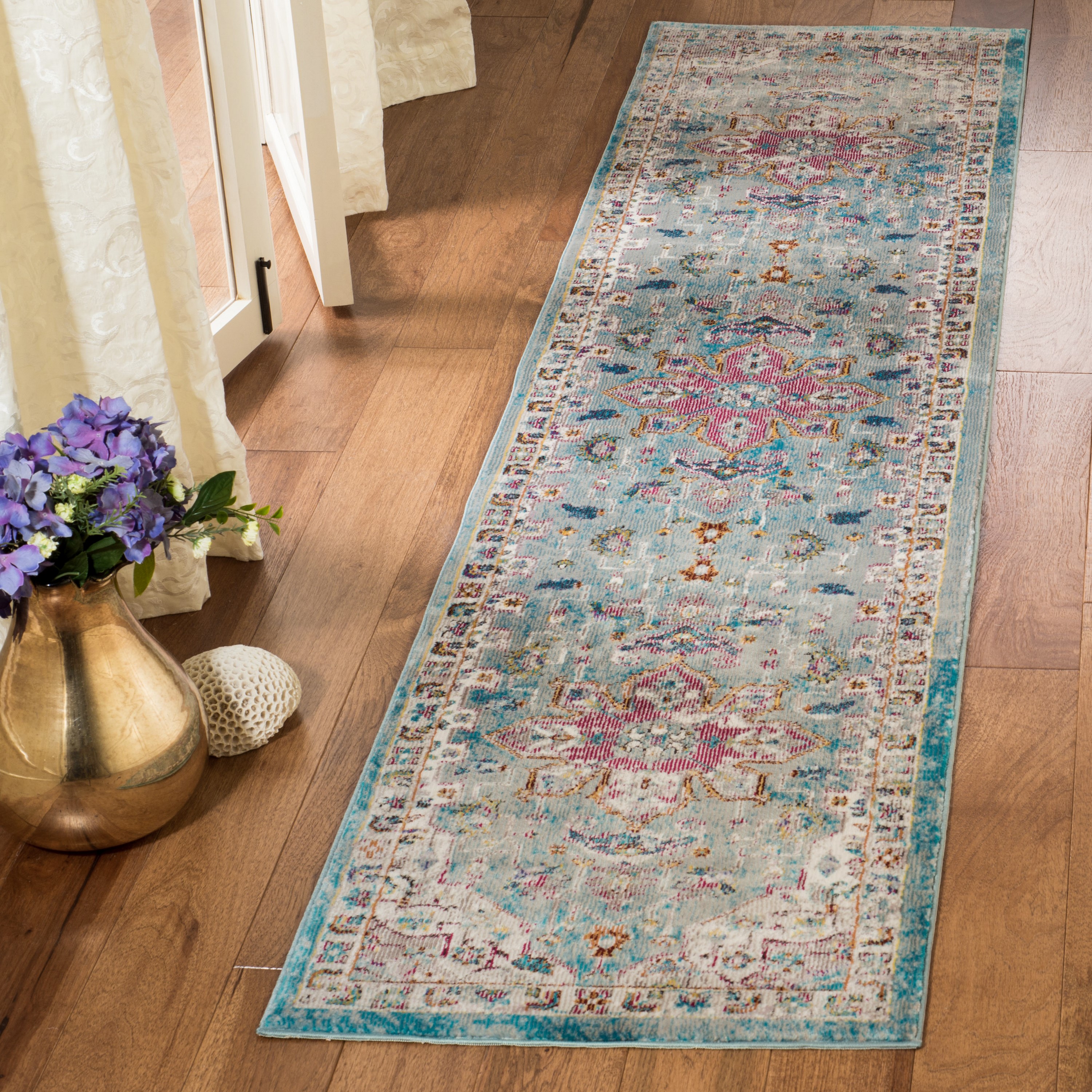 Safavieh ARA160G-28 Aria Jufti 2 x 8 (ft) Loomed Polypropylene Green/Creme Rectangular Indoor Distressed/Overdyed Vintage Runner rug
