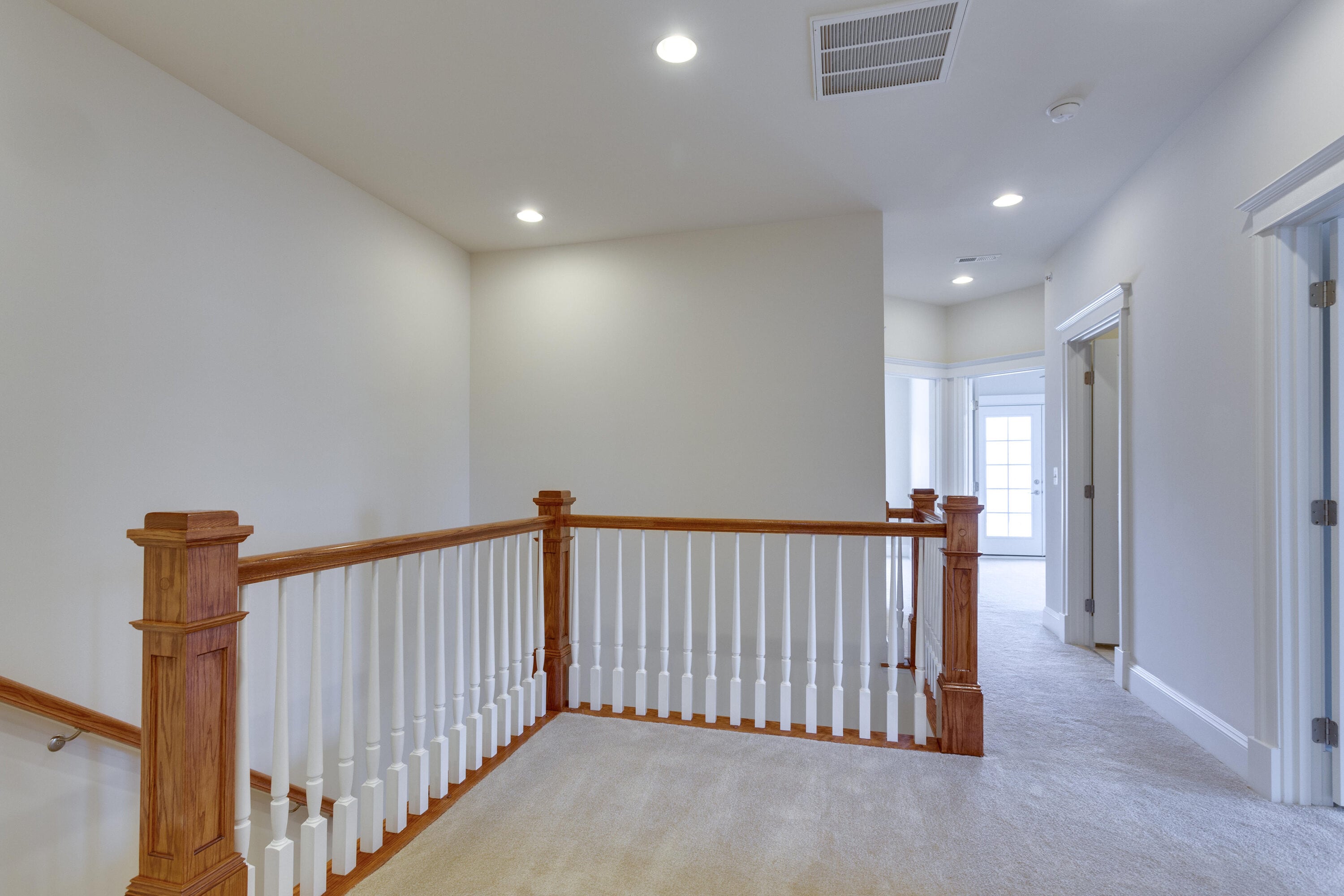 L.J. Smith Stair Systems SP-2015-PRG 42 Interior-Stairpart-Balusters - View #3