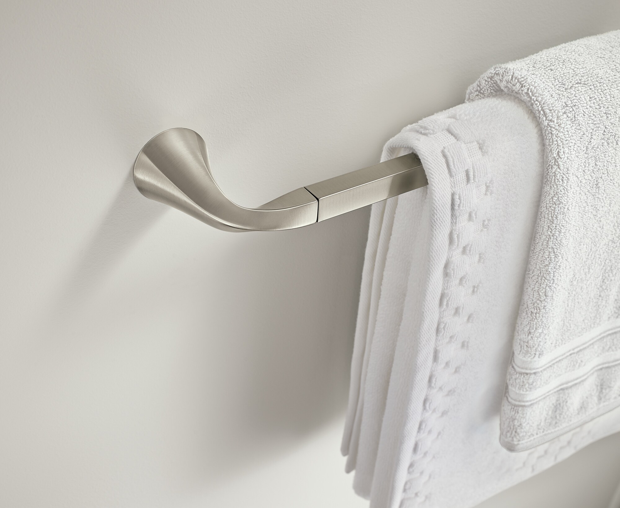 Moen glyde towel online bar