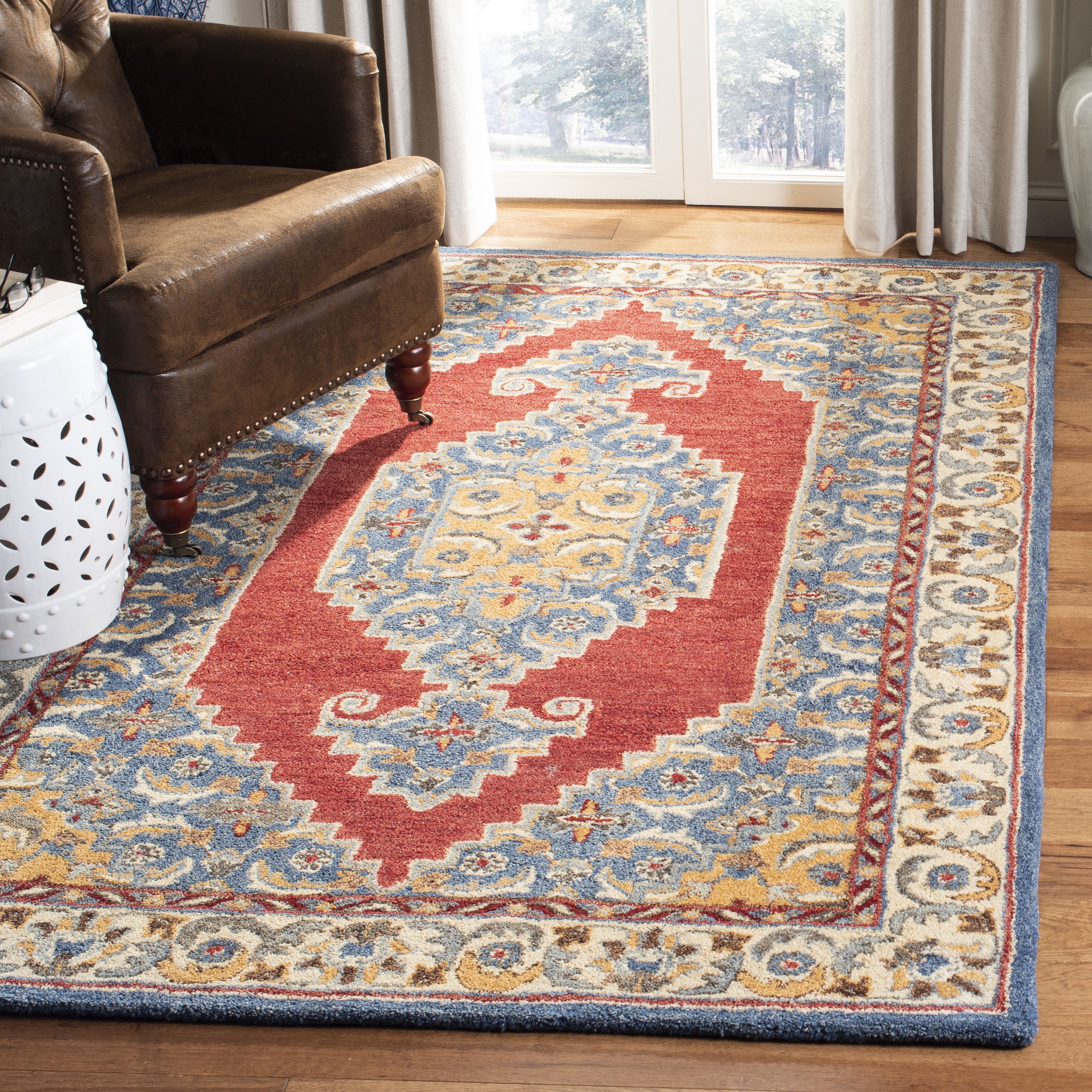 Antiquity Blue and Red Hand-Tufted Wool 8' x 10' Area Rug