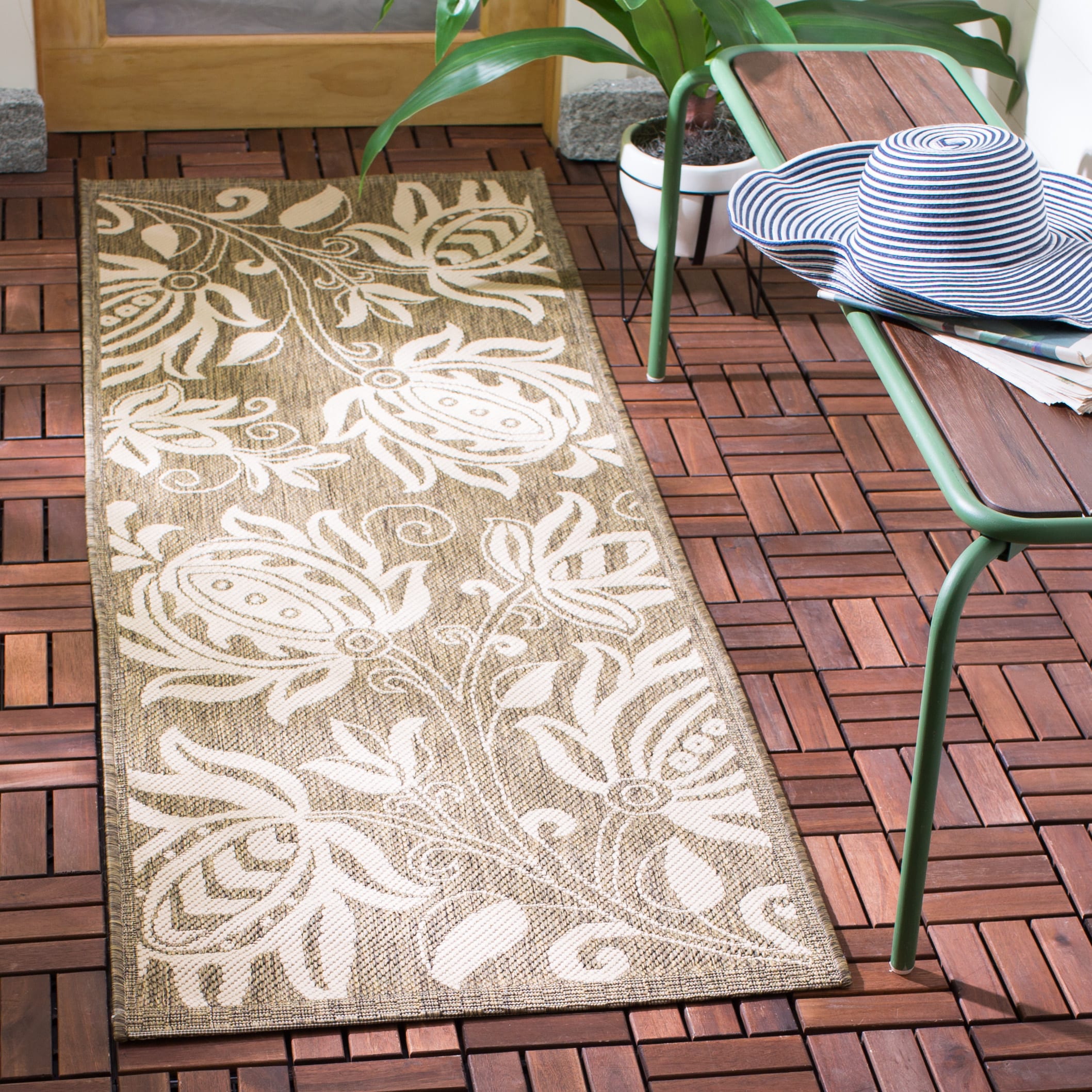 Safavieh CY2961-3009-210 Courtyard Blossums 2 x 10 (ft) Loomed Polypropylene Brown/Natural Rectangular Indoor/Outdoor Floral/Botanical Coastal Runner rug