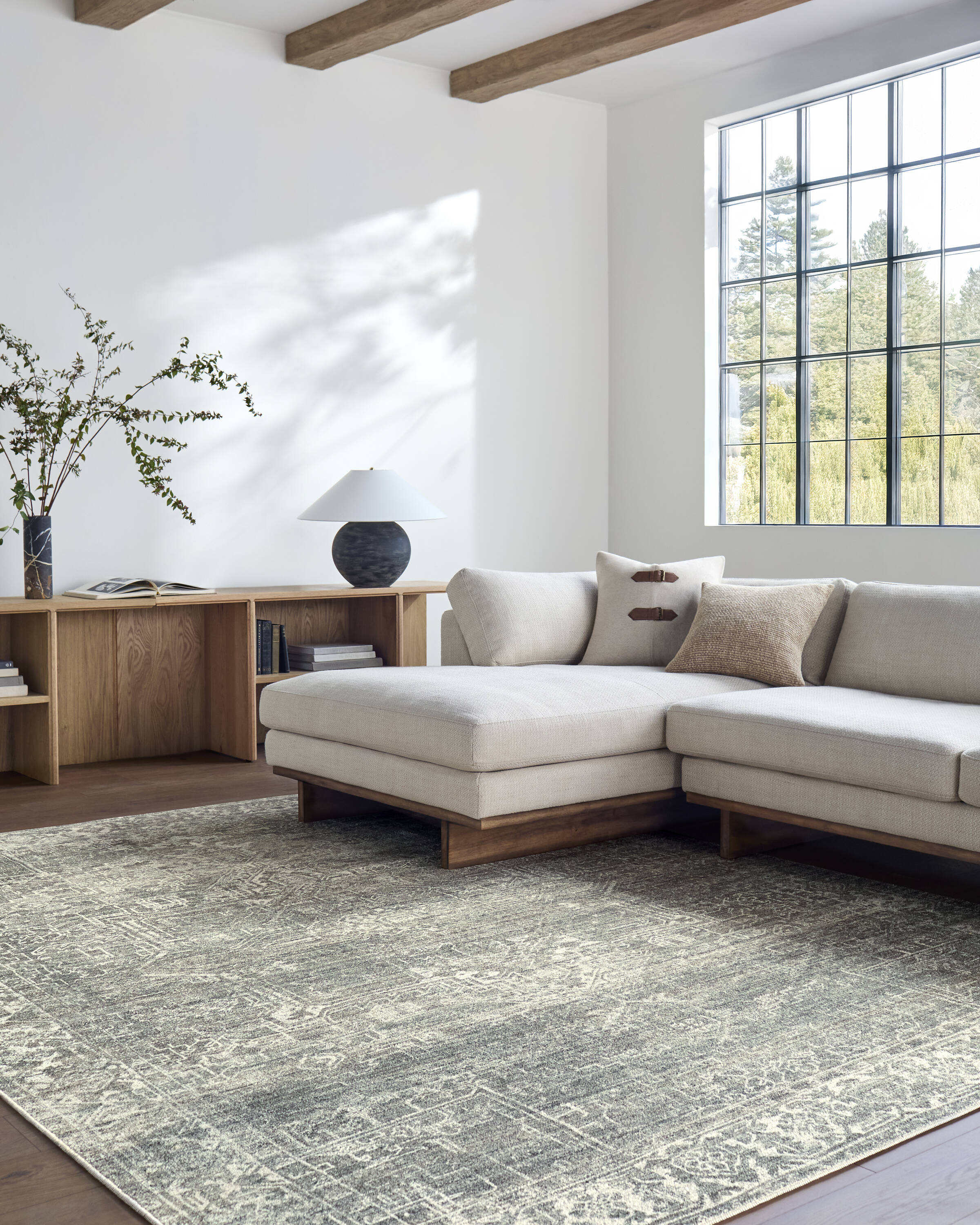 Livabliss GACA2306-31057 Galey Alix Collins Avenue 4 x 6 (ft) Polyester Green Rectangular Indoor Vintage Area rug