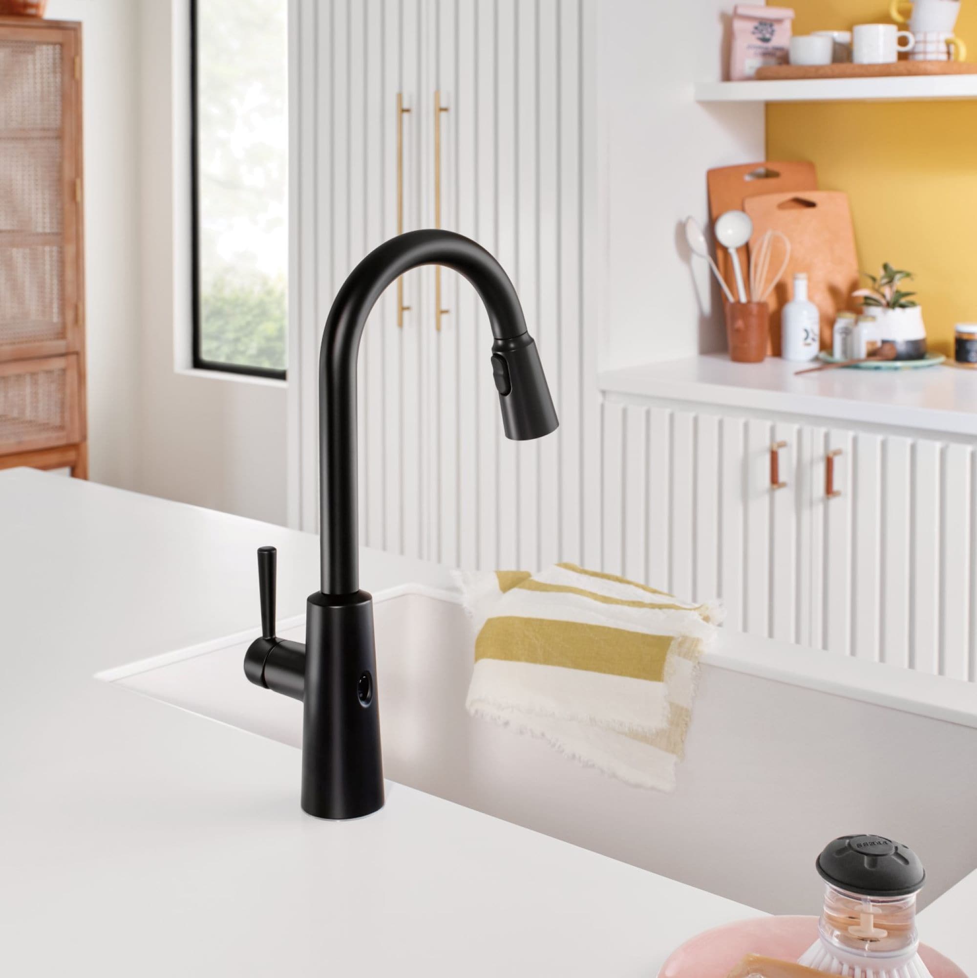 Moen 7402EWBL Riley Matte Black Single Handle Deck-mount Touchless Pull-down Kitchen Faucet with Sprayer ( Deck Plate Included )