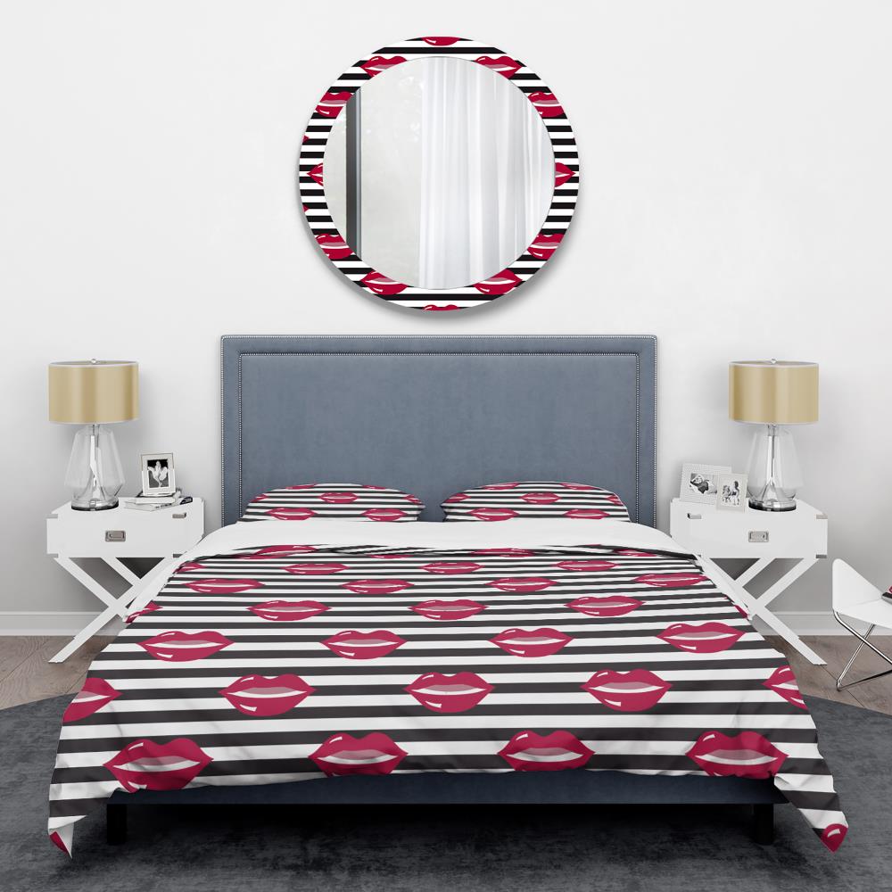 Designart BED24138-Q 3 -Piece Red Queen Duvet cover Set