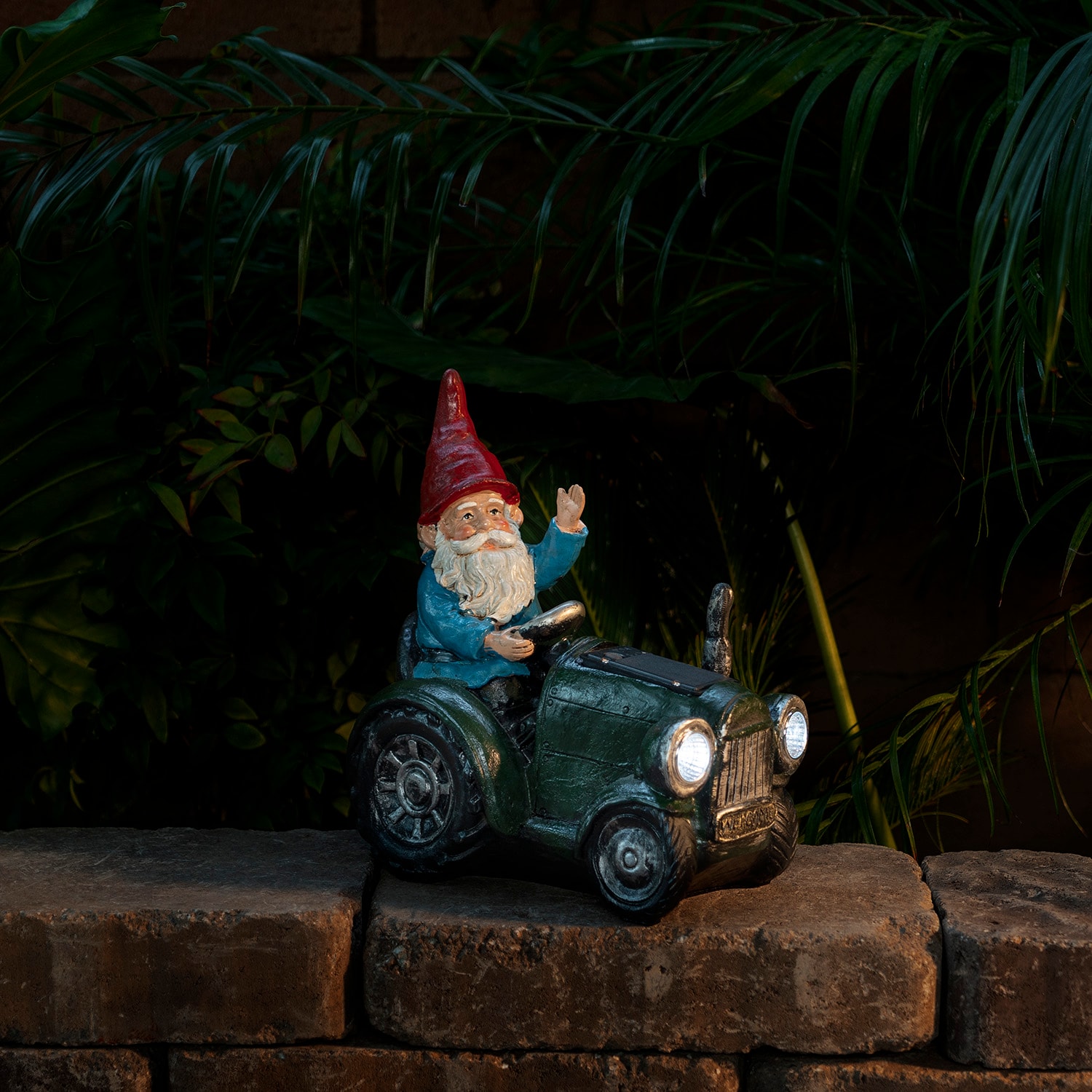 Alpine Corporation WQA1378SLR-GN Garden-Statue - View #12