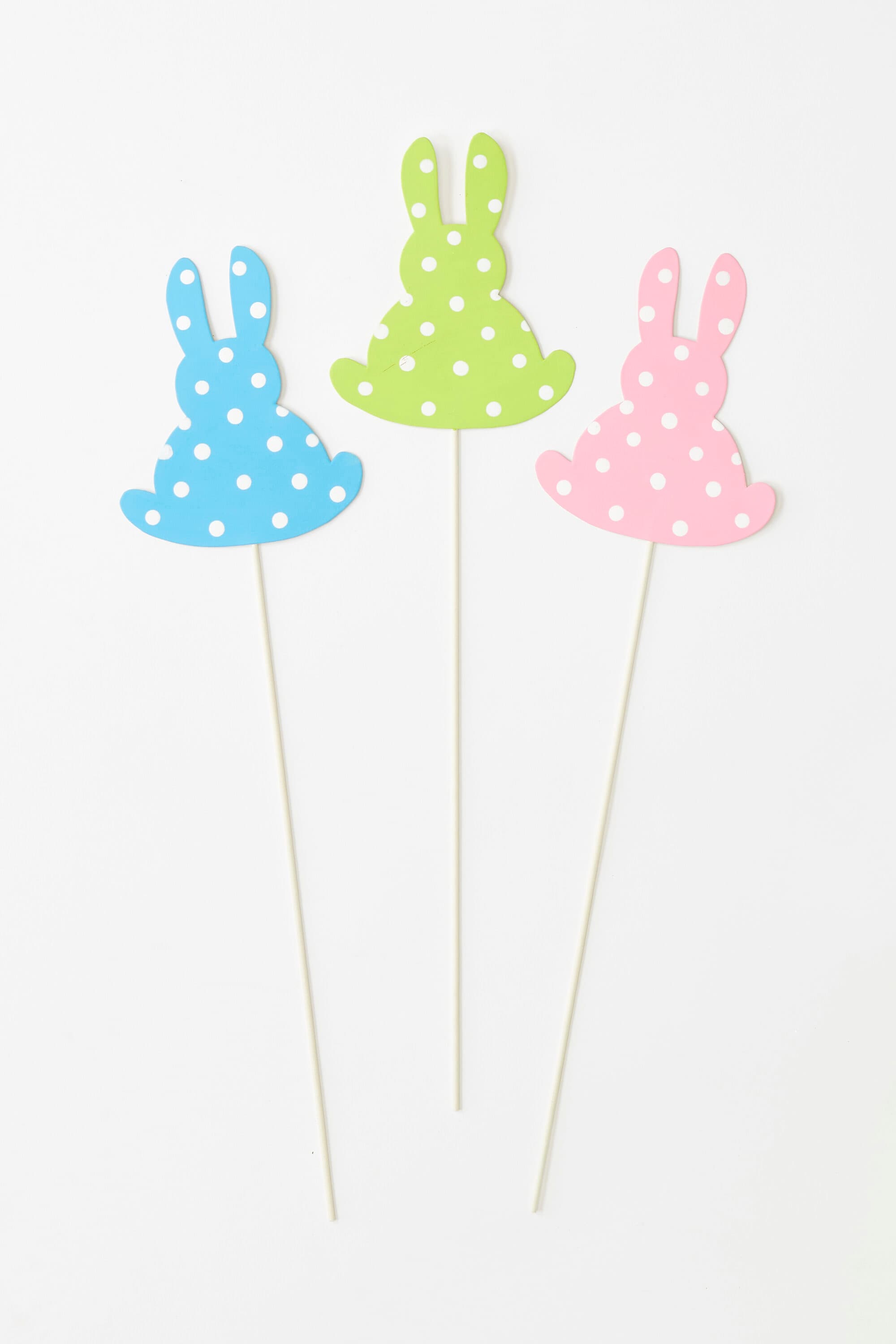 Worth Imports 8426 16-in H Easter Free standing decoration