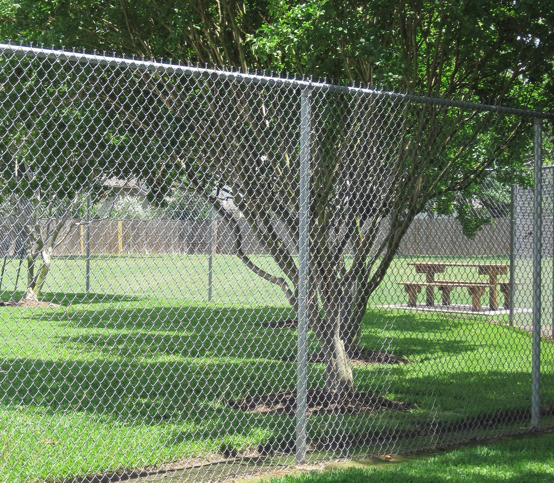 6-ft H x 50-ft W 11.5-Gauge Galvanized Steel Chain Link Fence Fabric with Mesh Size 2.375-in in the Chain Link Fencing department at Lowes