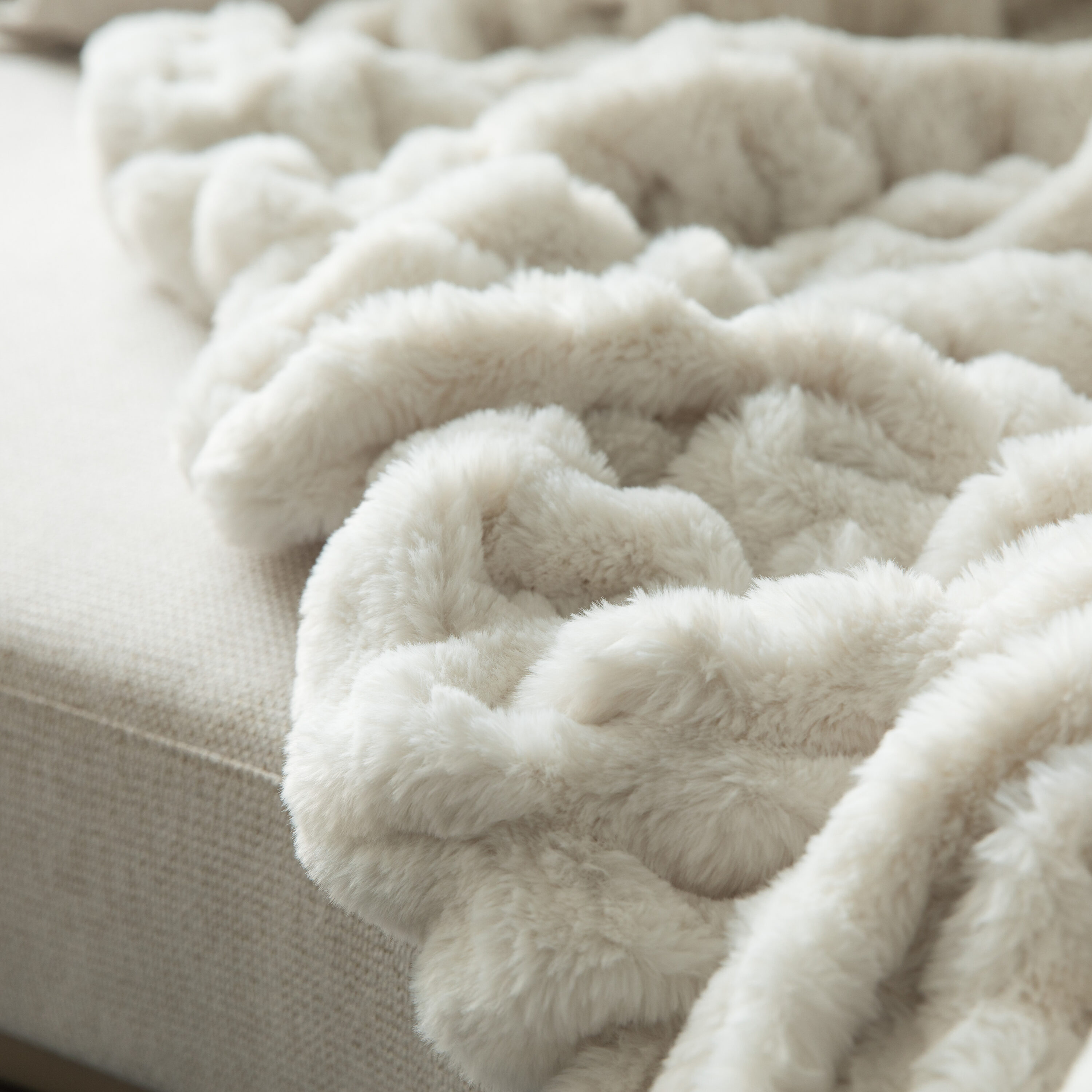 Deerlux QI004049.WT Blankets-And-Throws - View #4