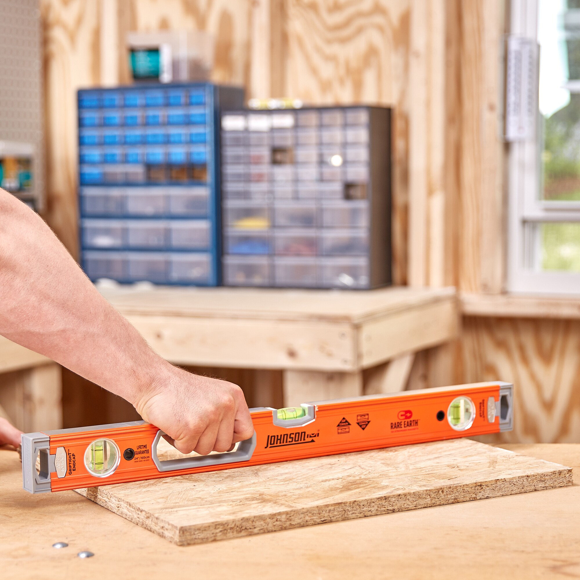 BLACK+DECKER Aluminium Box Beam Level I 60cm I 