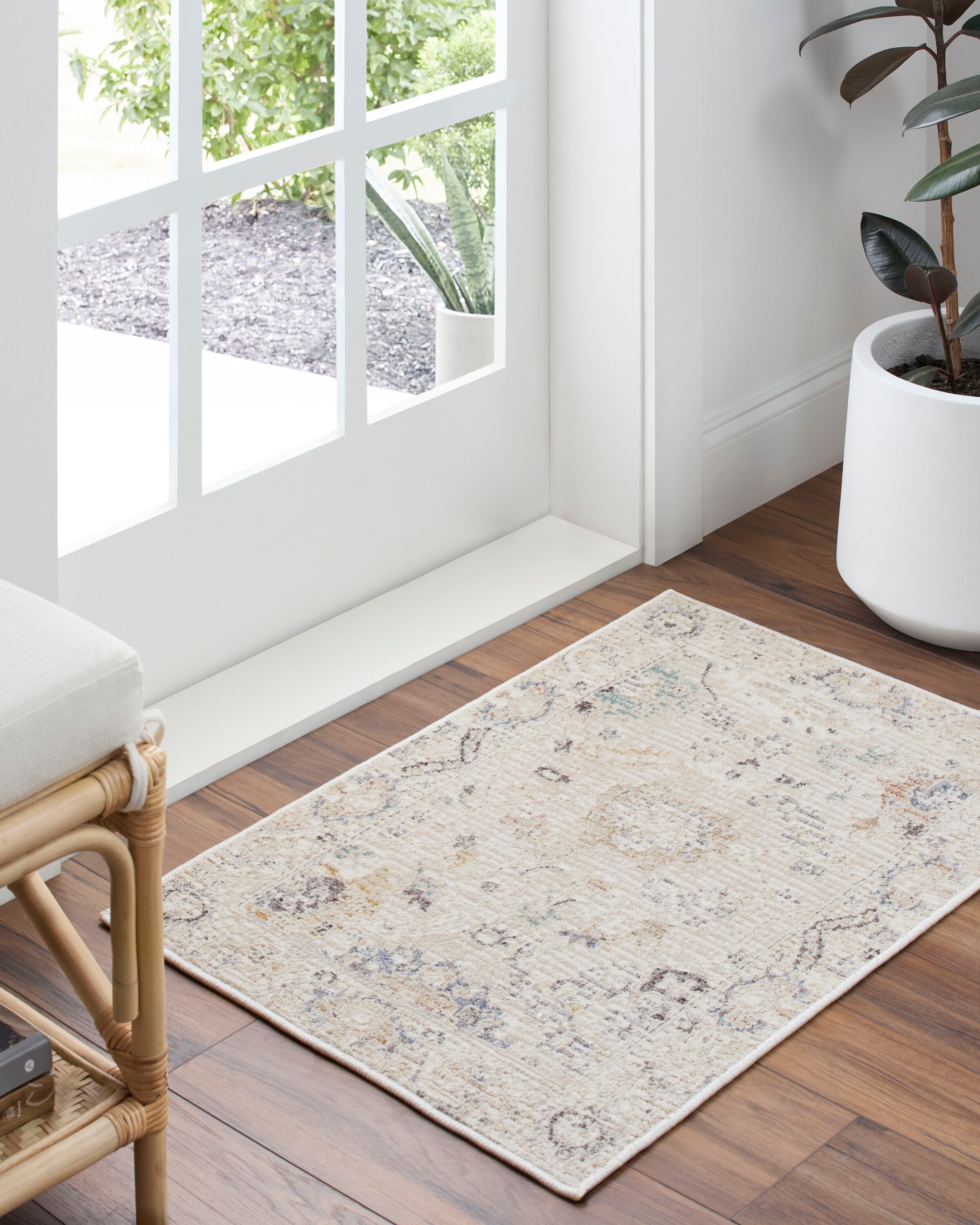 allen + roth 670340 Vintage Colorburst 2 x 3 (ft) Loomed Polyester Cream Rectangular Indoor Distressed/Overdyed Vintage Area rug