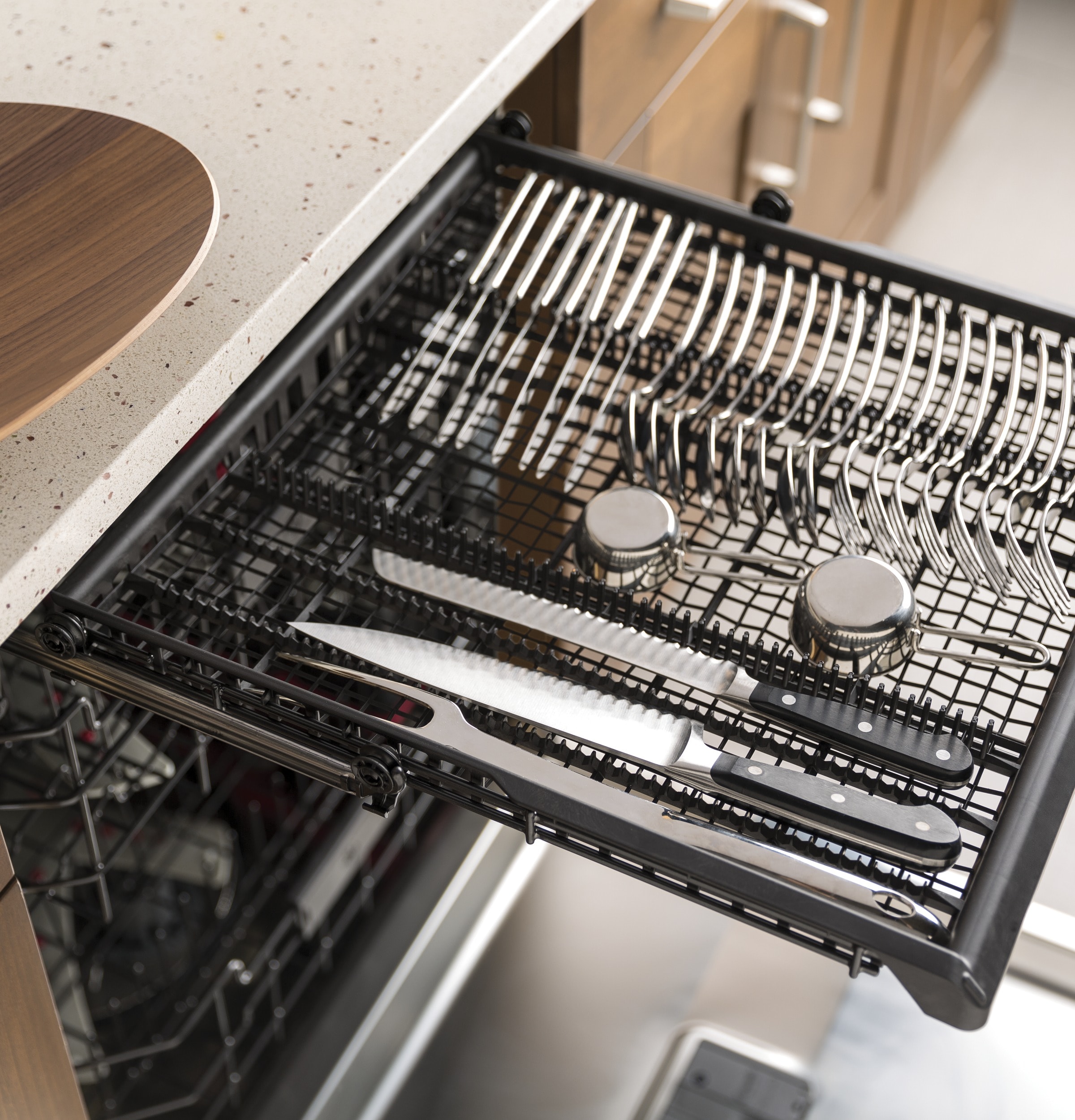 GE Appliances GDT665SMNES GE® Stainless Steel Interior Dishwasher