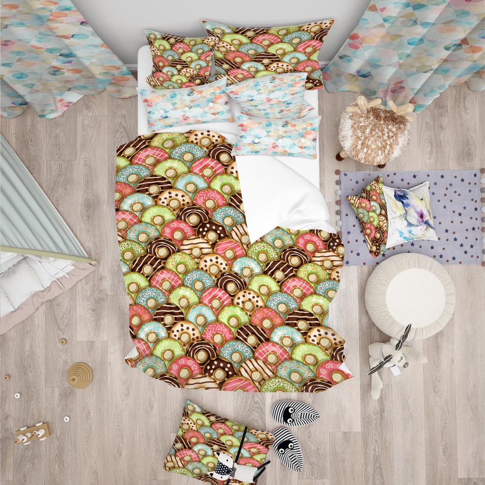 Designart BED18902-Q bedding - View #2