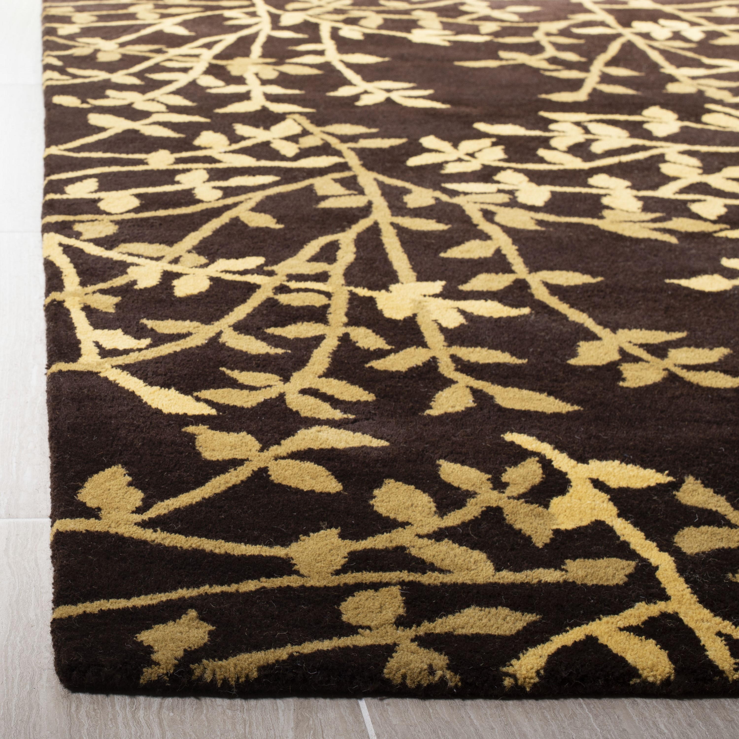 Safavieh SOH733C-2 rugs - View #3