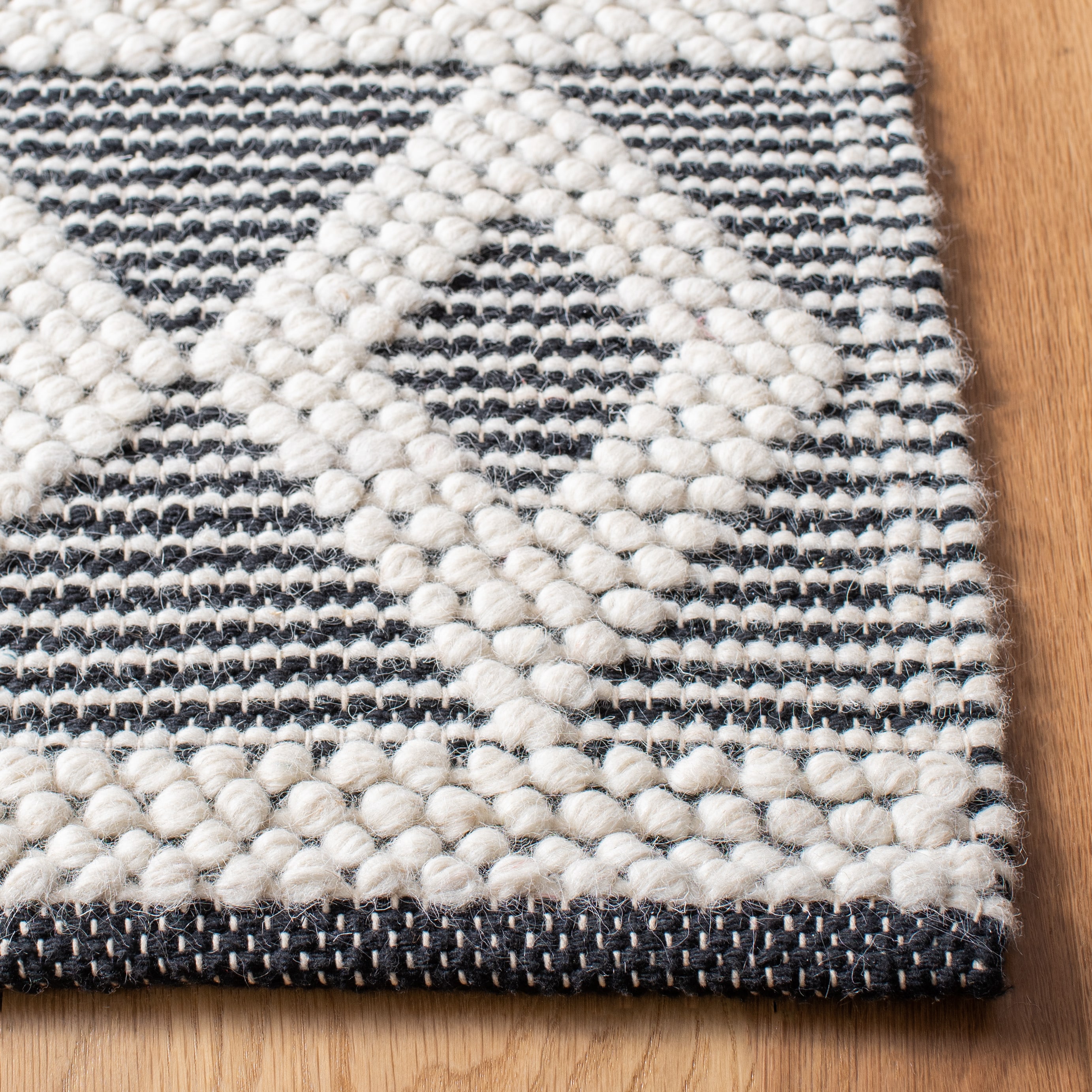 Safavieh NAT479A-5 rugs - View #3