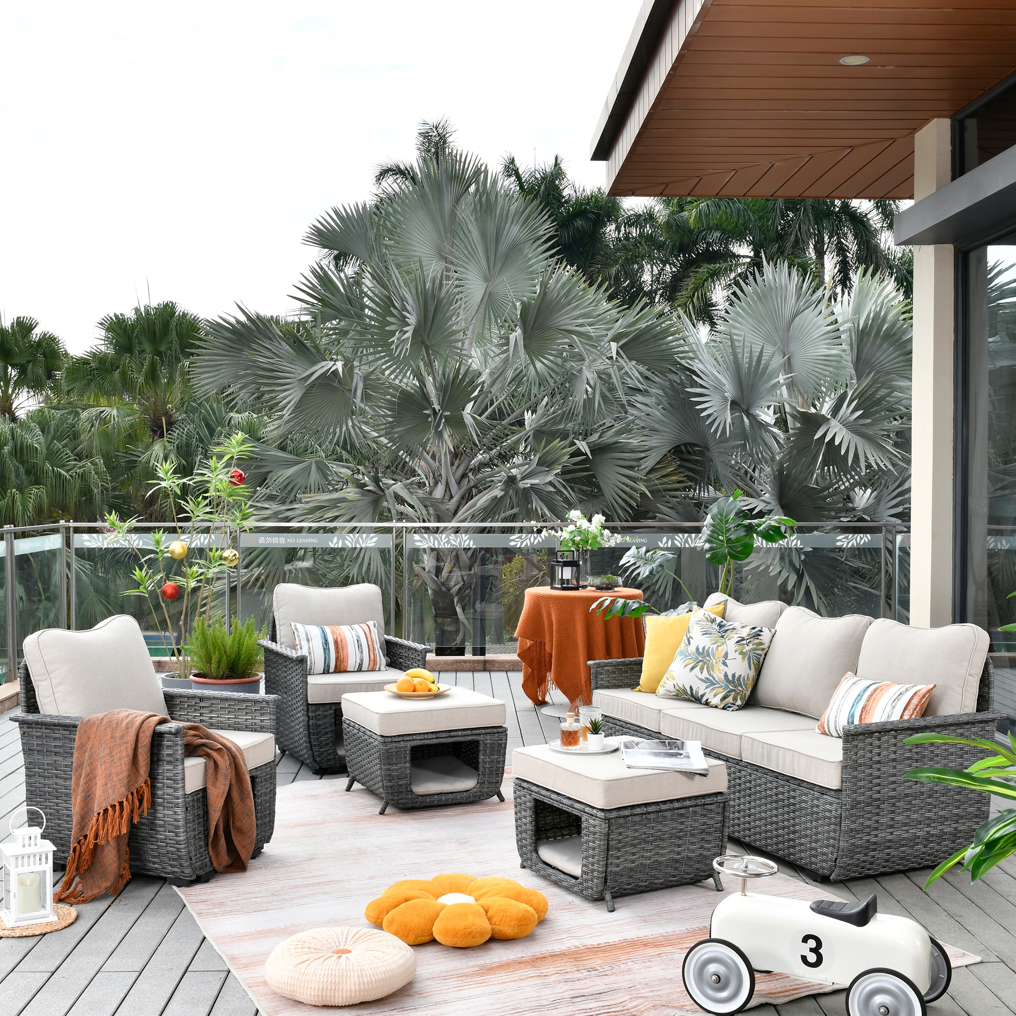 Pouuin SPET6005 5 -Piece Rattan Patio Sofa Conversation Set with Off-white Cushions