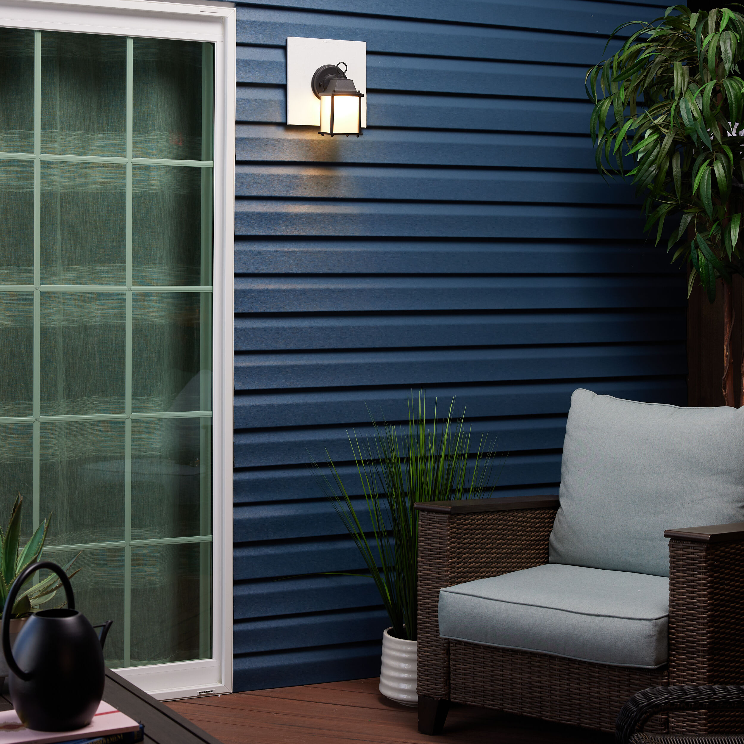 Black Aluminum LED Wall Lantern with Frosted Glass Shade