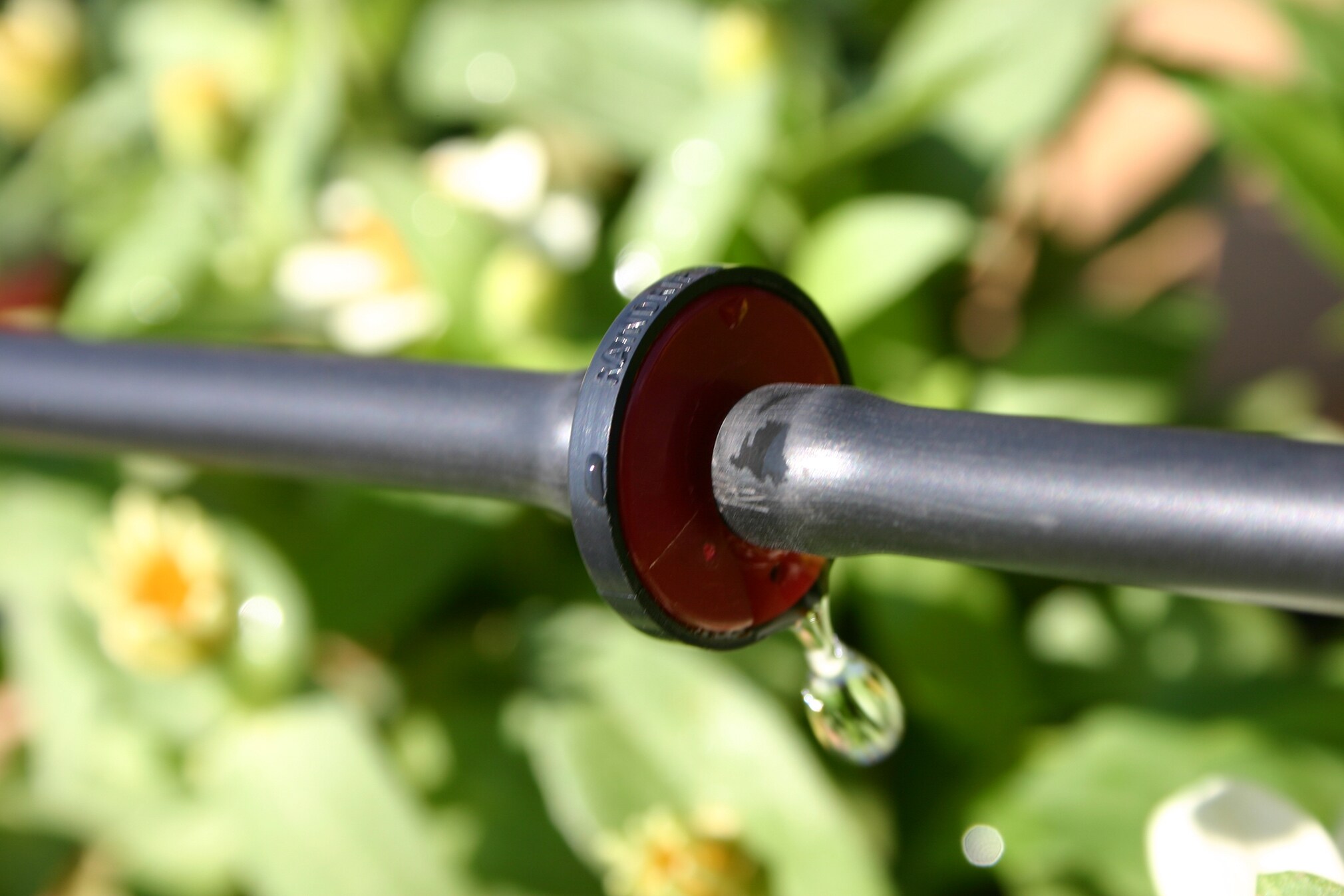 Mister Landscaper MLD-AAD Drip-Irrigation-Water-Emitters - View #2