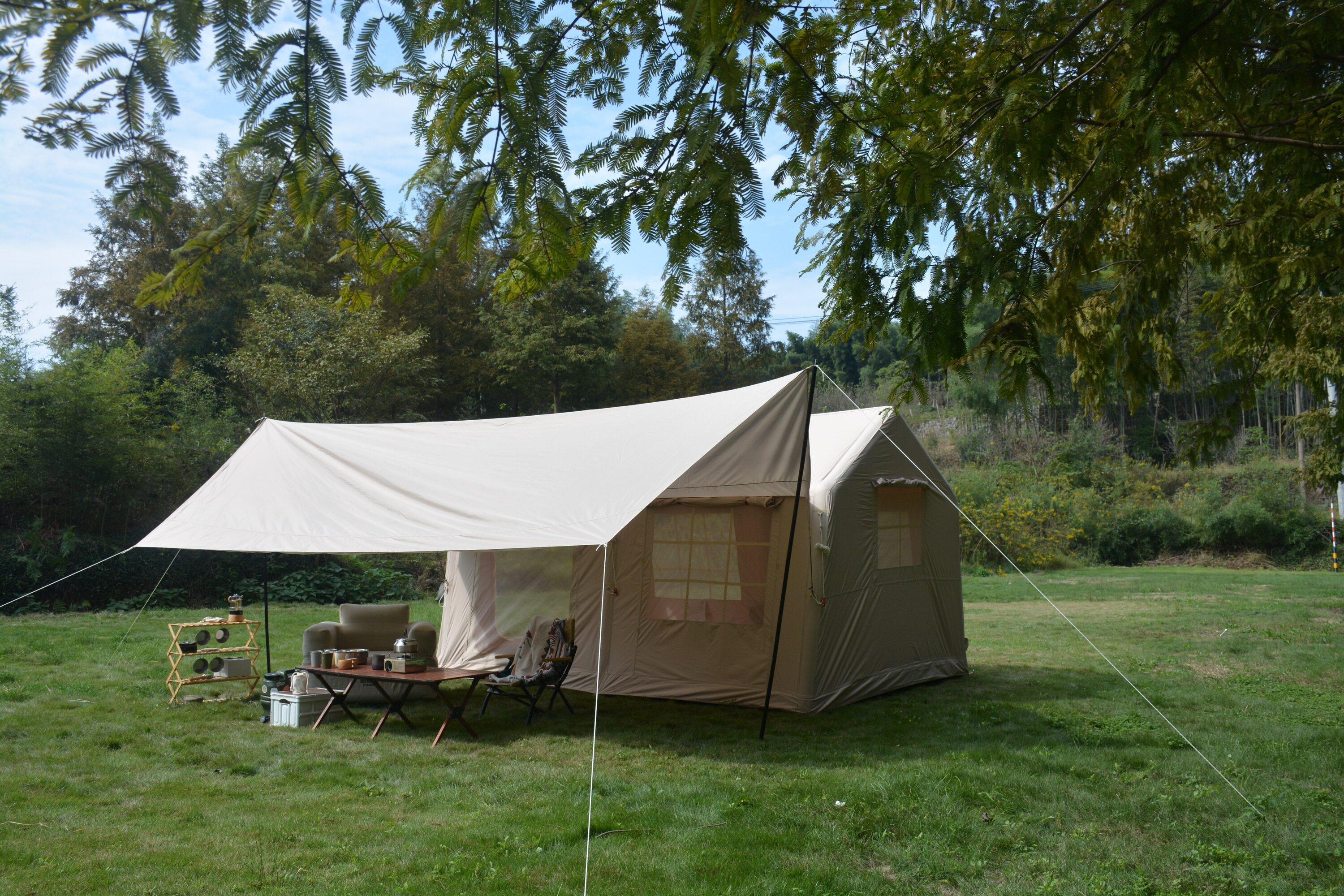 Huluwat T244861 tents - View #4
