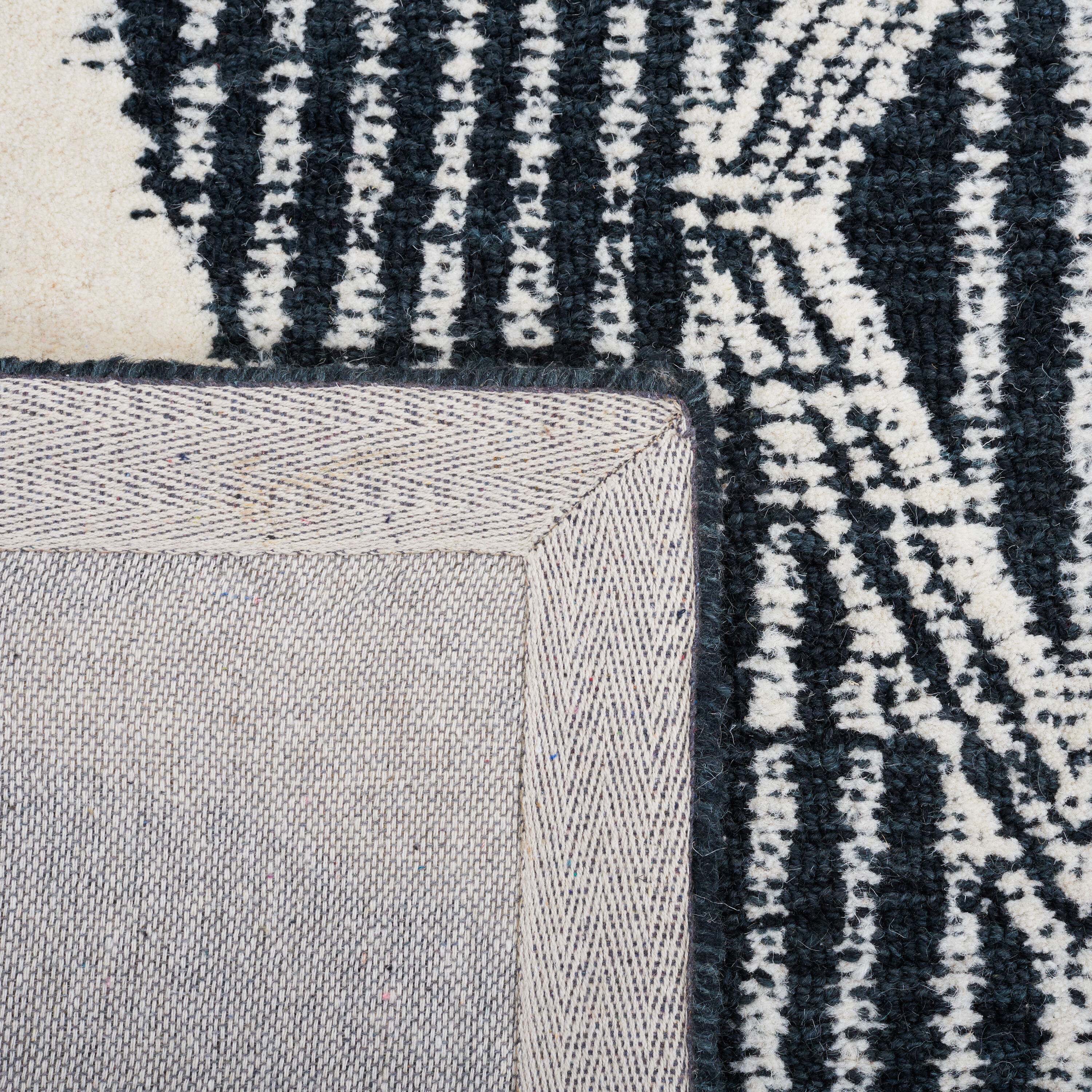 Safavieh MET185Z-4 rugs - View #3